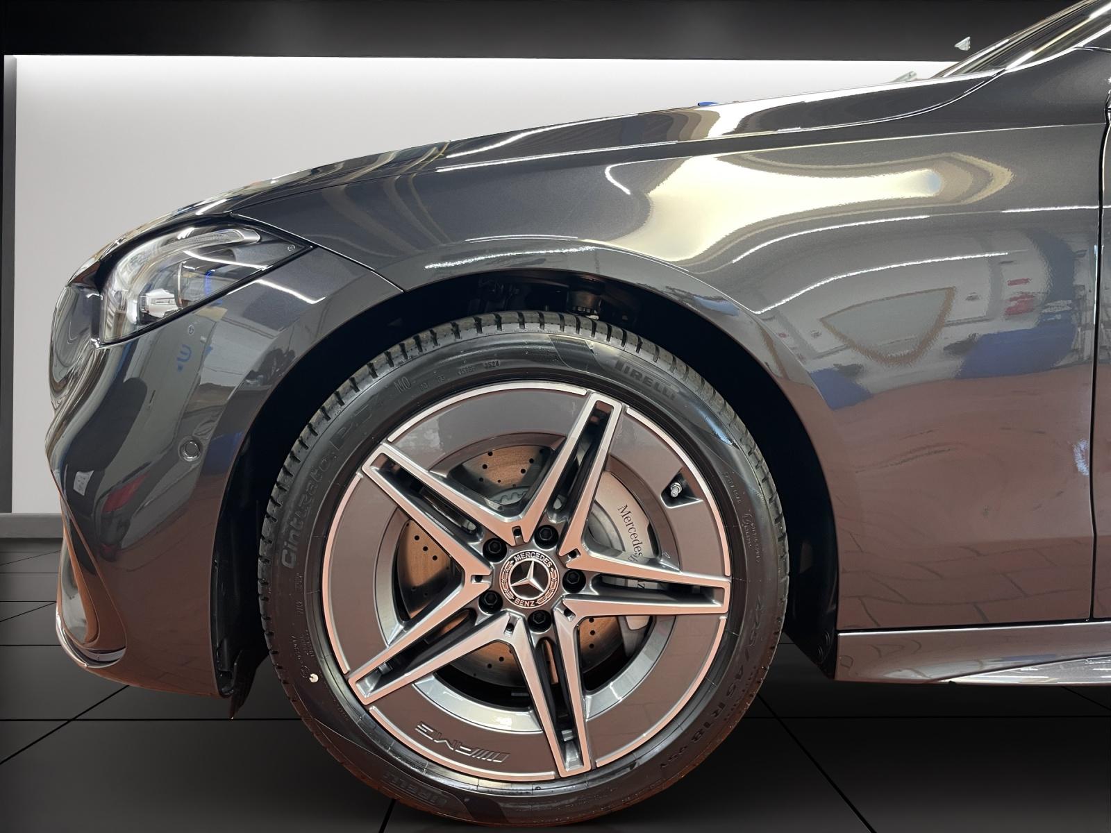 MERCEDES-BENZ C 220 d 4MATIC T-Modell Swiss Star AMG Line-image-9
