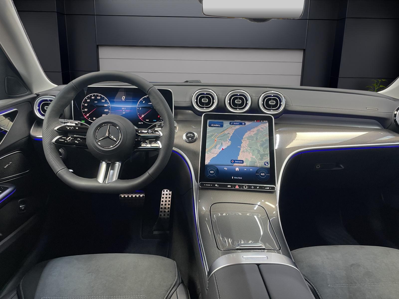 MERCEDES-BENZ C 220 d 4MATIC T-Modell Swiss Star AMG Line-image-4