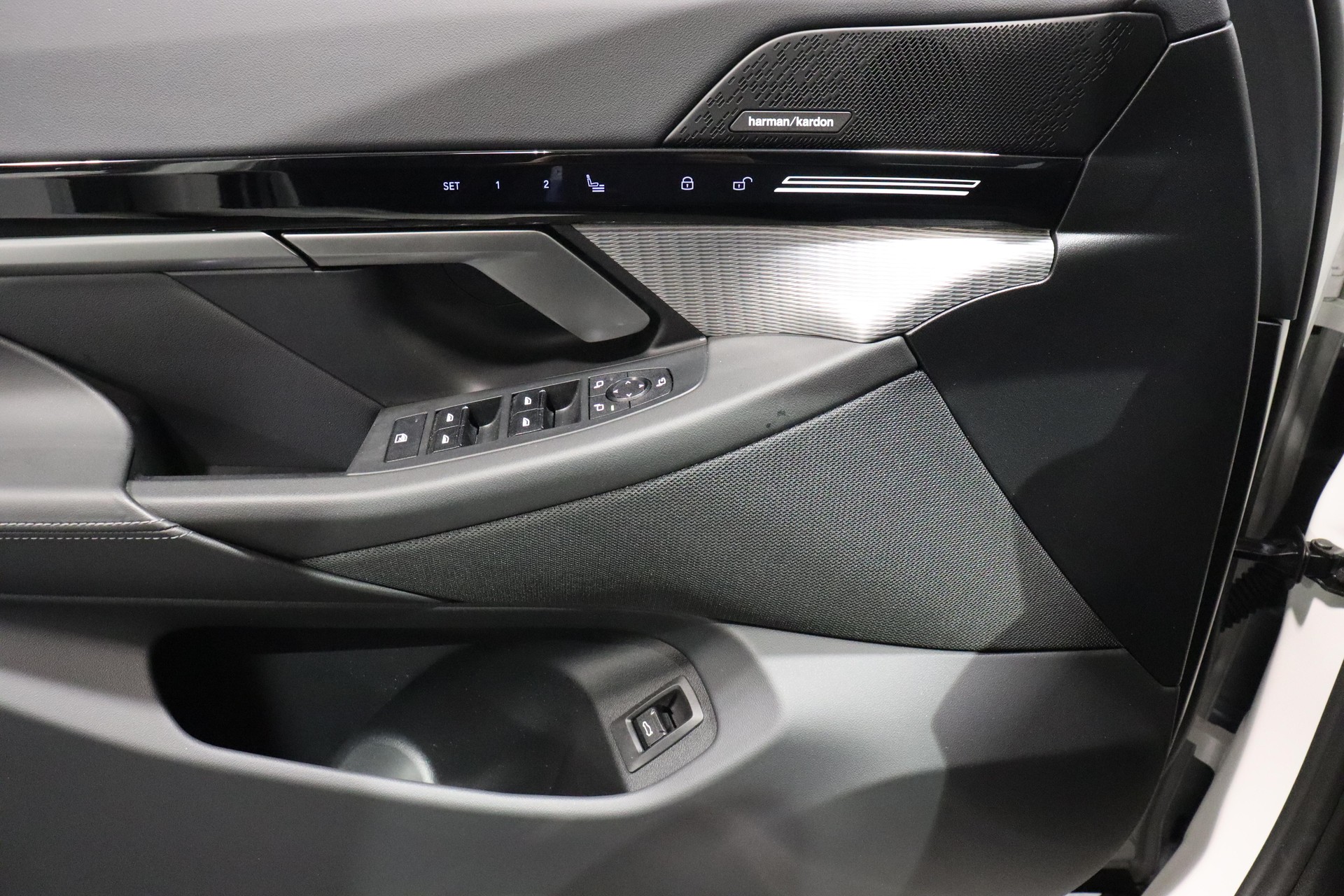 BMW 520d xDrive Touring-image-20