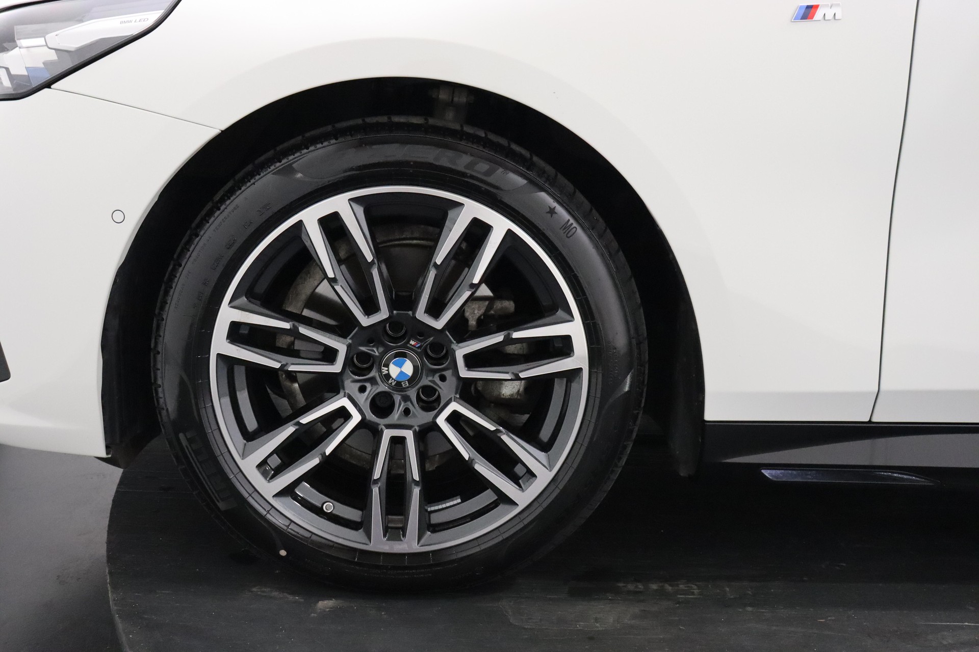BMW 520d xDrive Touring-image-4