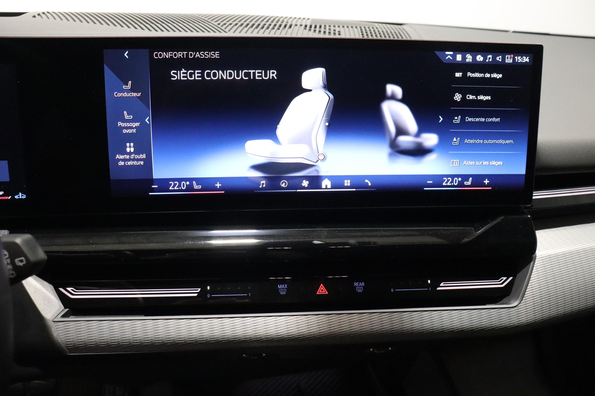 BMW 520d xDrive Touring-image-19