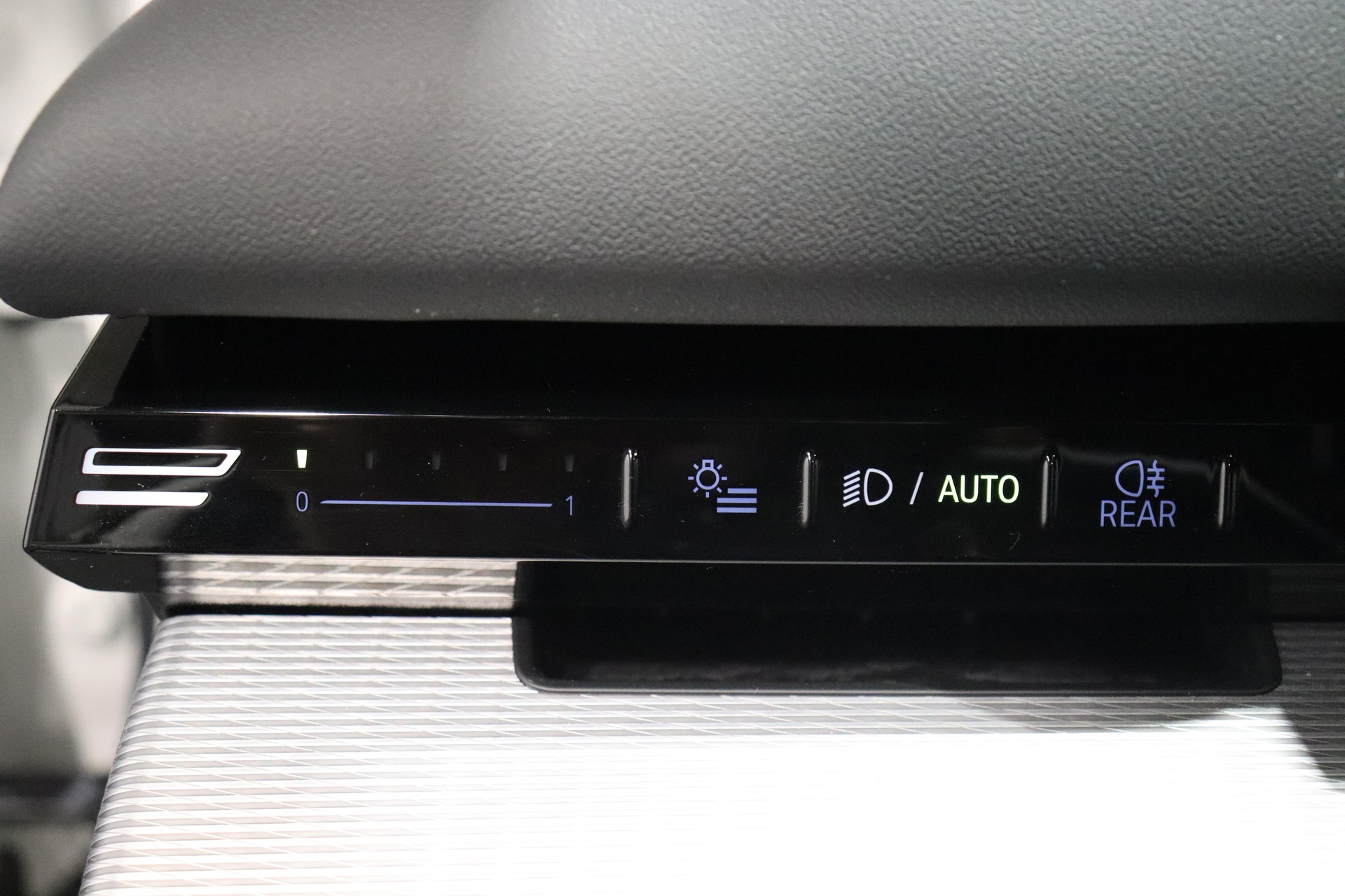 BMW 520d xDrive Touring-image-17