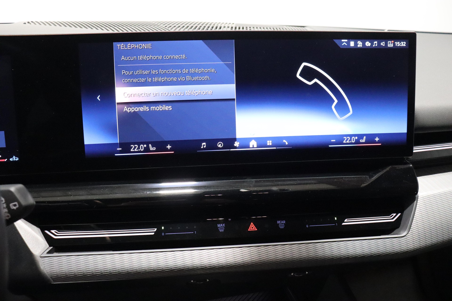 BMW 520d xDrive Touring-image-16