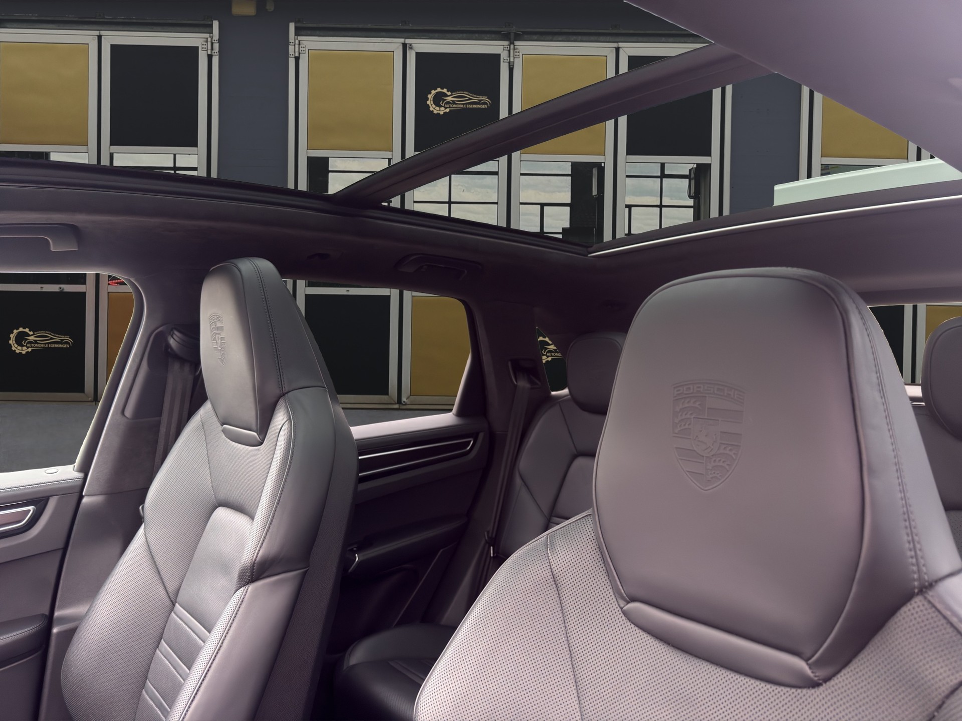 PORSCHE Cayenne 4.0 V8 GTS-image-12