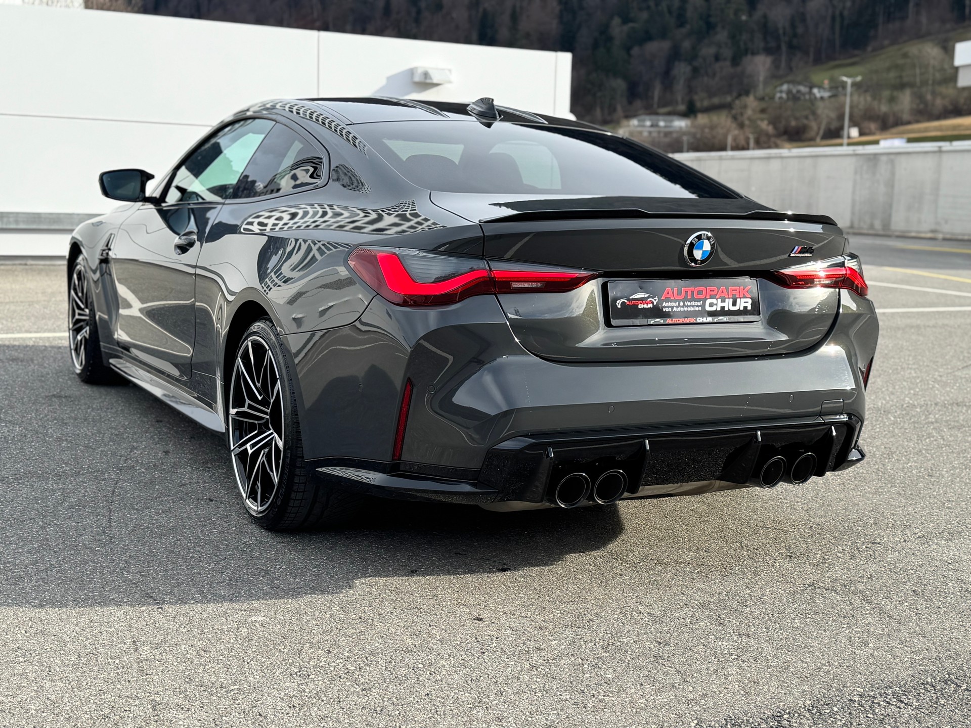 BMW M4 Coupé Competition-image-2