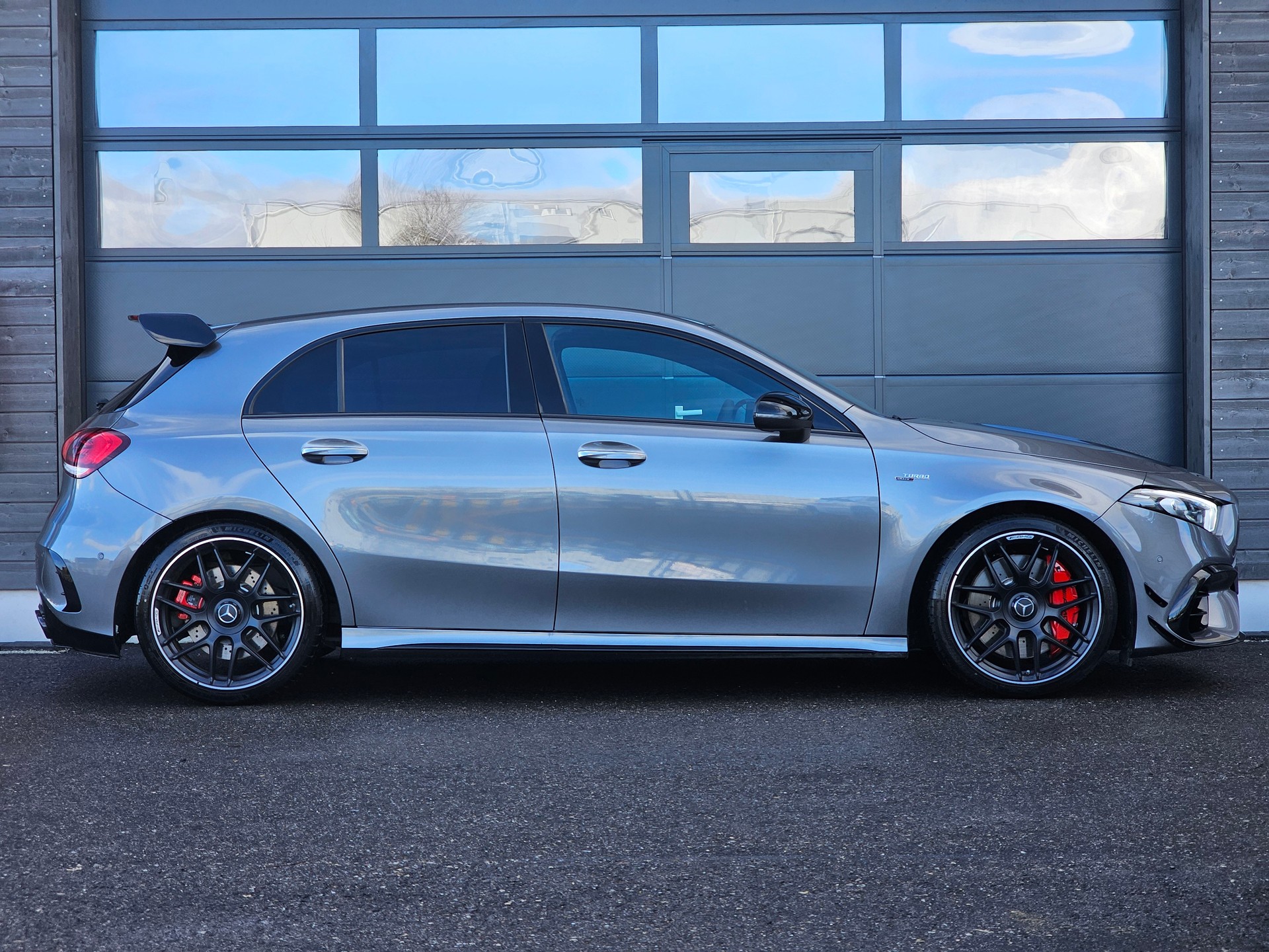 MERCEDES-BENZ A 45 S AMG 4Matic+ Speedshift-image-7