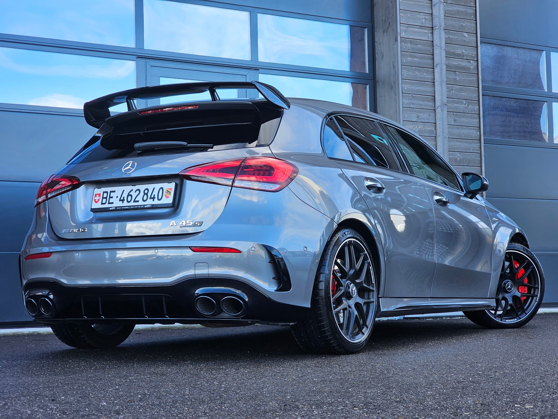 MERCEDES-BENZ A 45 S AMG 4Matic+ Speedshift-image-10