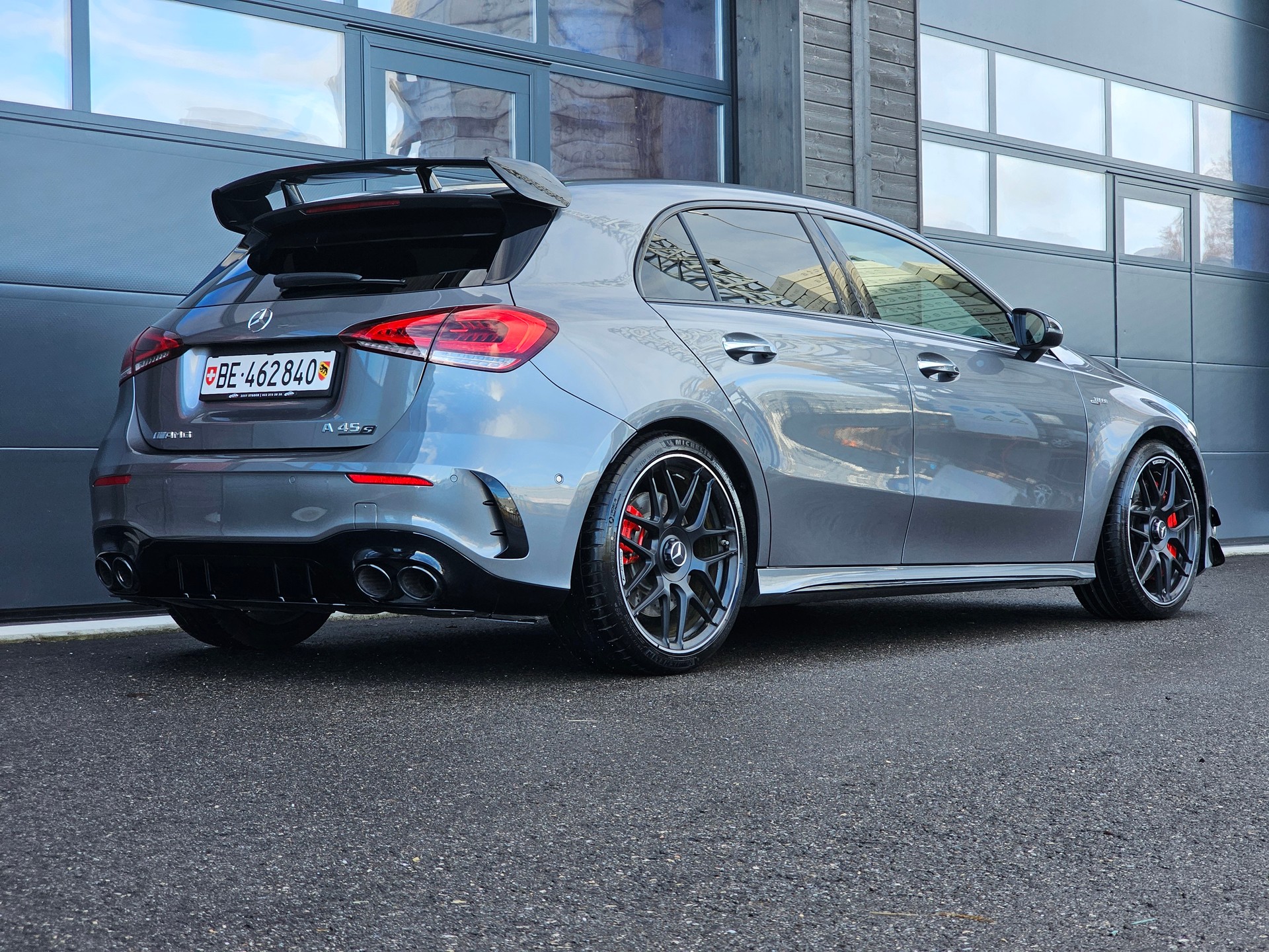 MERCEDES-BENZ A 45 S AMG 4Matic+ Speedshift-image-9