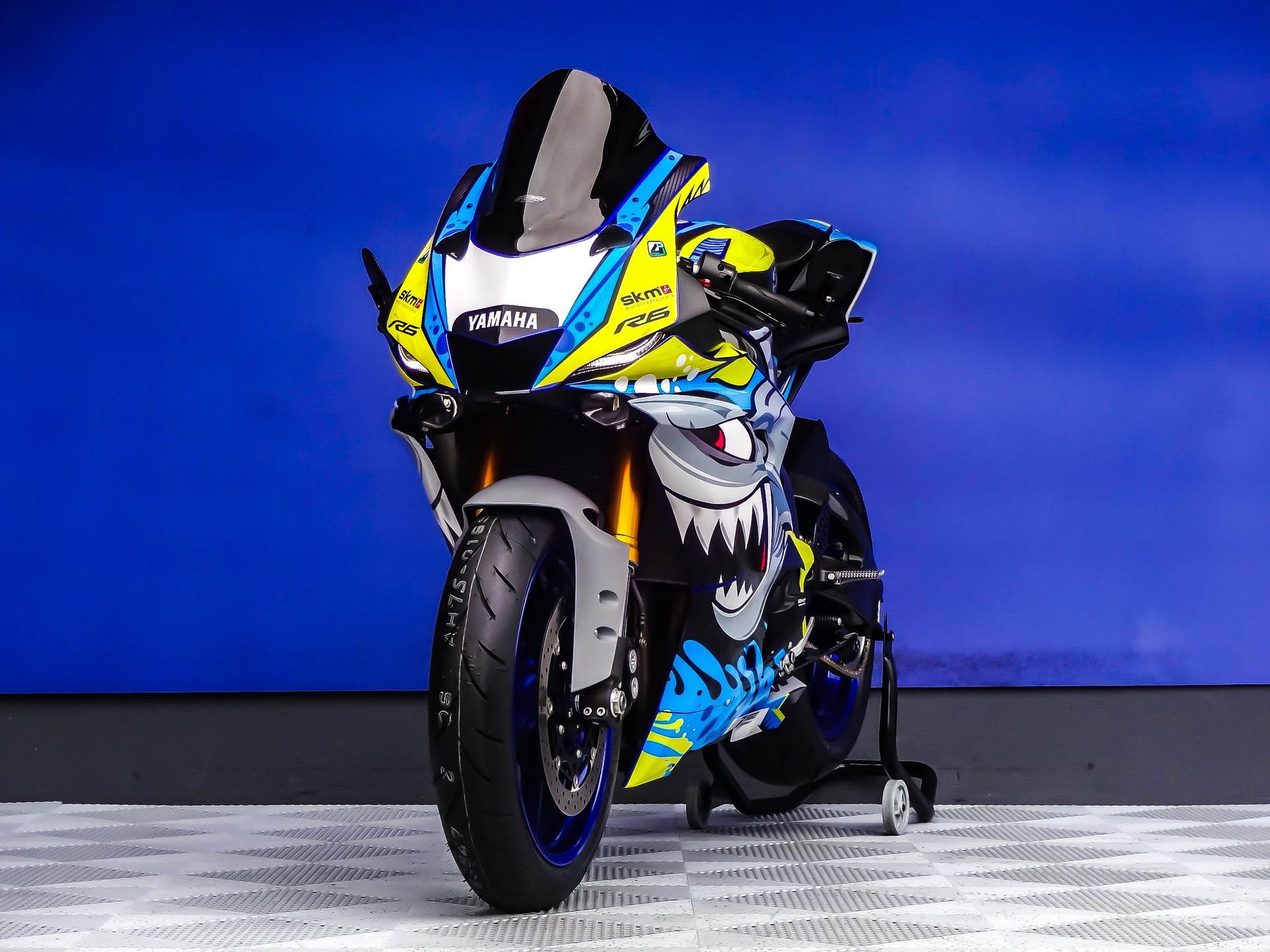 YAMAHA YZF-R6-showroom-element-3
