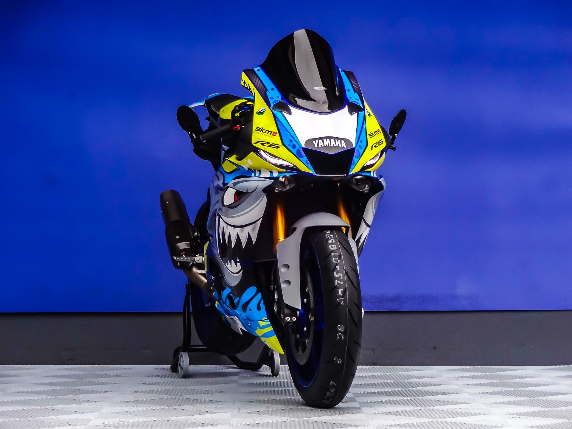 YAMAHA YZF-R6-showroom-element-2