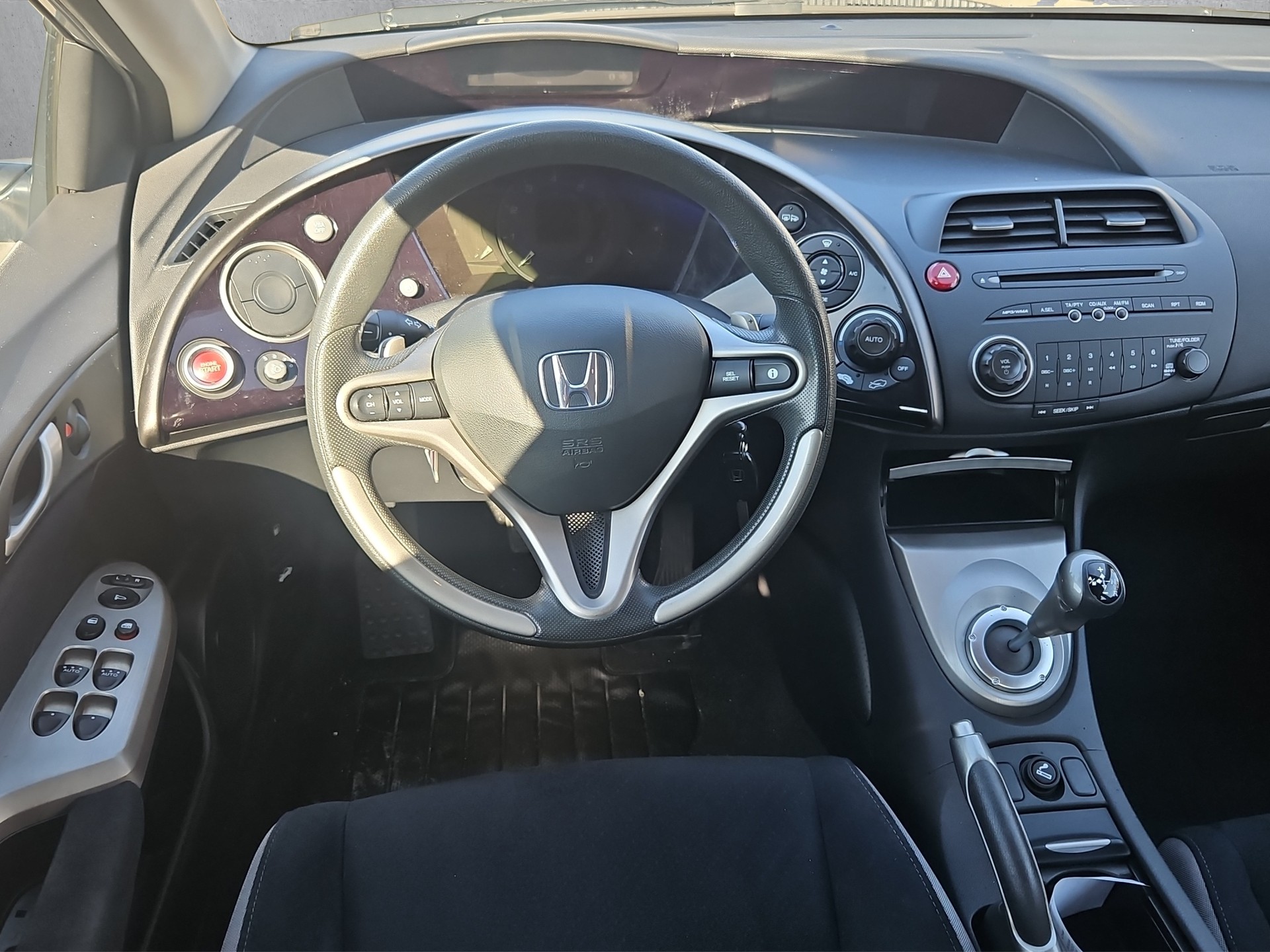 HONDA Civic 1.8i Sport-image-10
