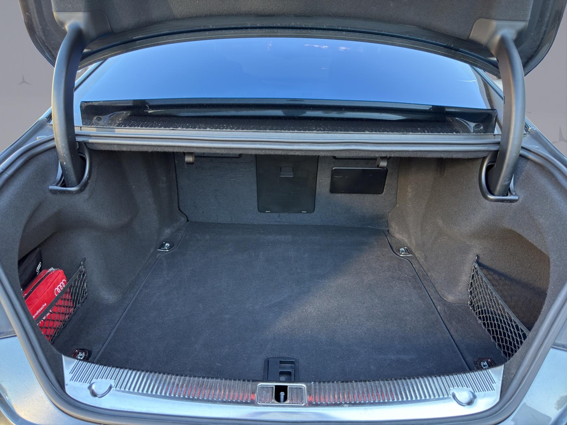 AUDI S8 4.0 V8 TFSI quattro T-Tronic-image-20