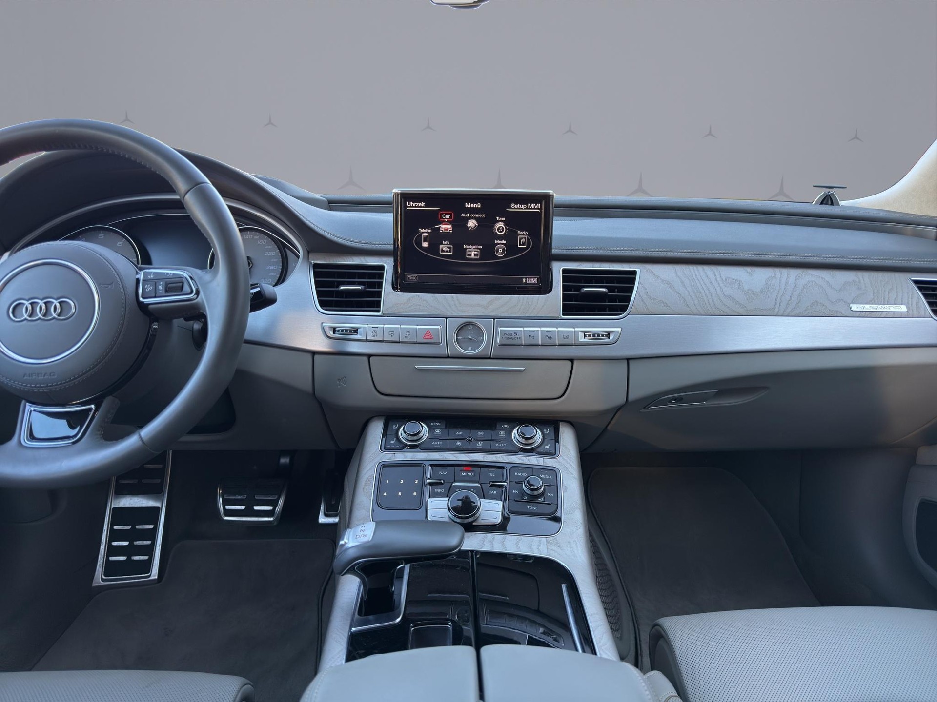 AUDI S8 4.0 V8 TFSI quattro T-Tronic-image-16