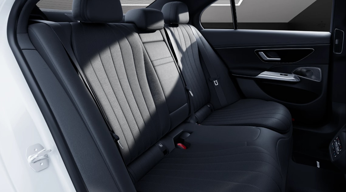 MERCEDES-BENZ E 220 d 4Matic 9G-Tronic-image-6