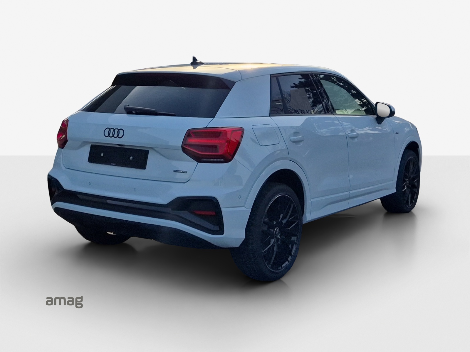 AUDI Q2 40 TFSI S line Attraction quattro S-tronic-image-4