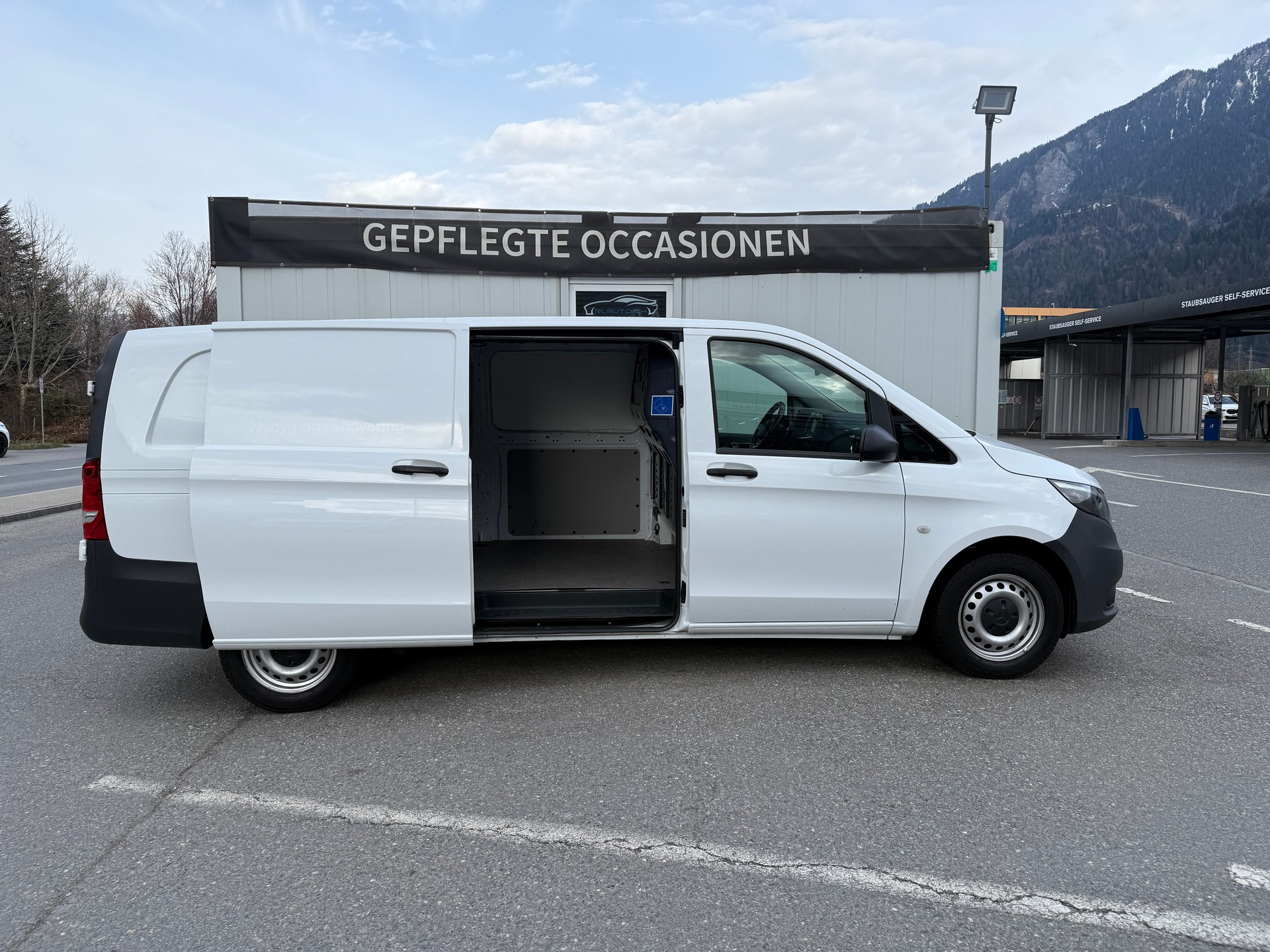 MERCEDES-BENZ Vito 114 EXTRA LANG 4Matic 7G-Tronic Euro 6 *RÜCKFAHRKAMERA * AHK *-showroom-element-3