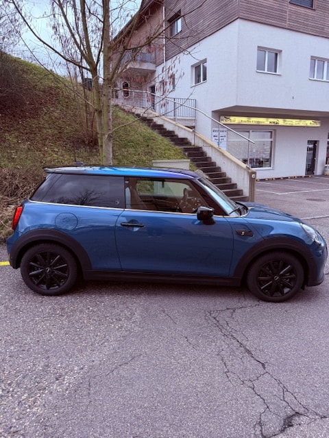 MINI Cooper SE-image-3