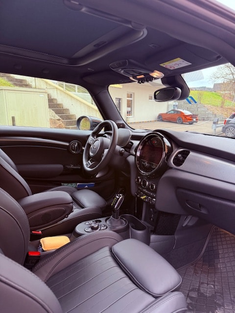 MINI Cooper SE-image-9