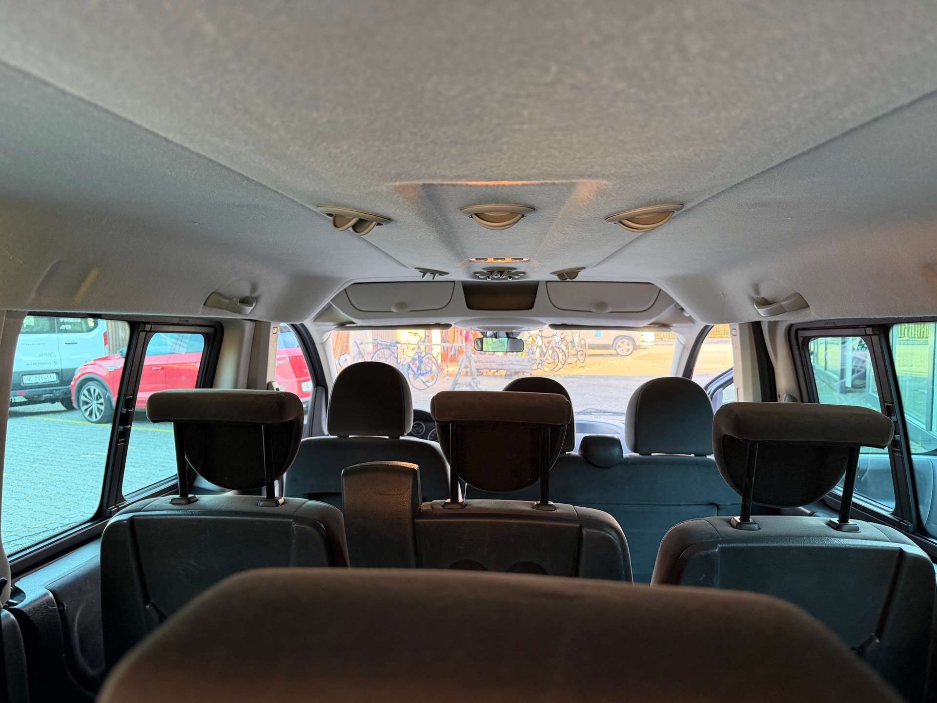 PEUGEOT Expert Tepee 2.0 HDi Allure L2-image-12