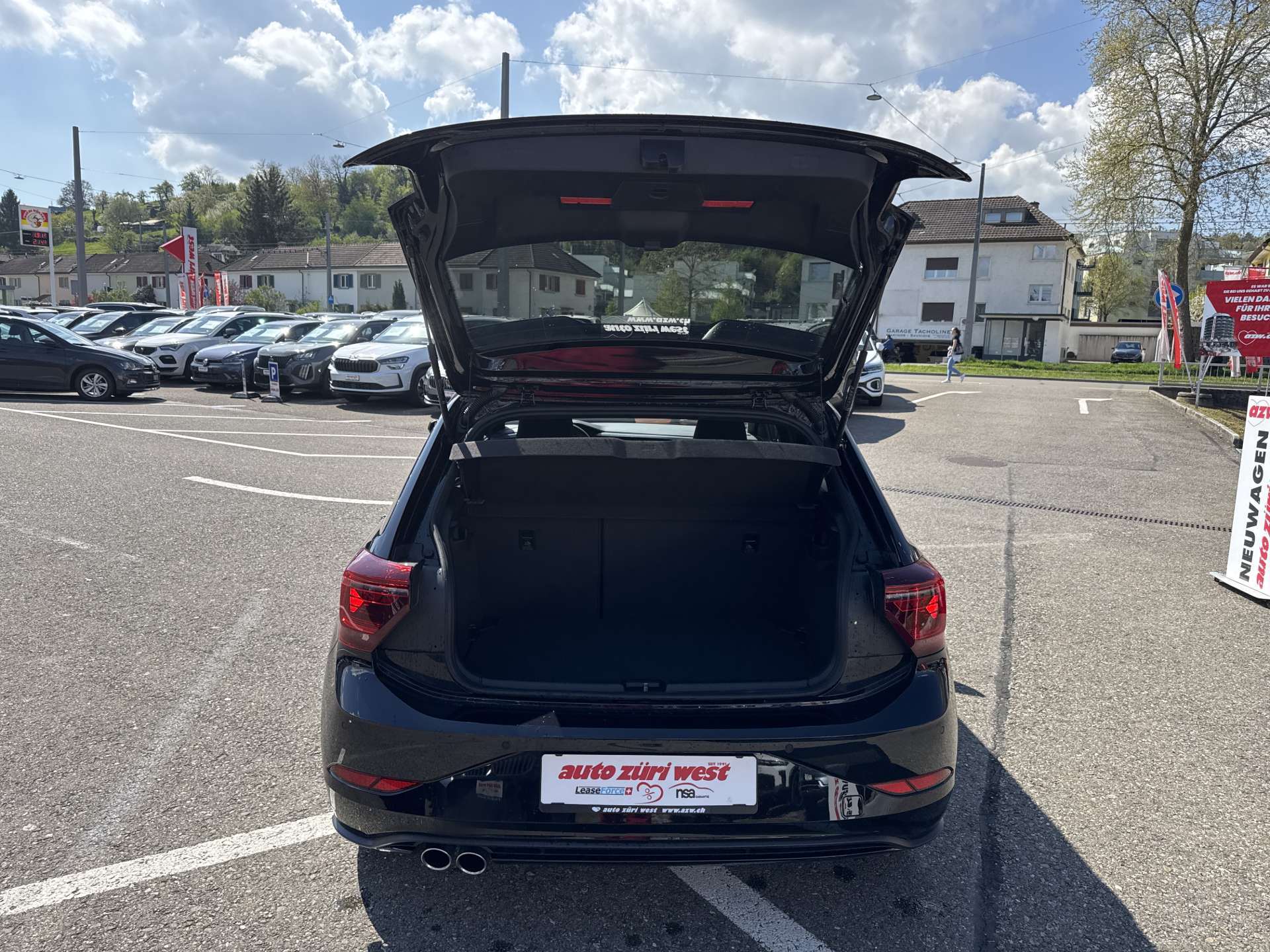 VW Polo 2.0 TSi GTi 207PS DSG-Automat-image-7