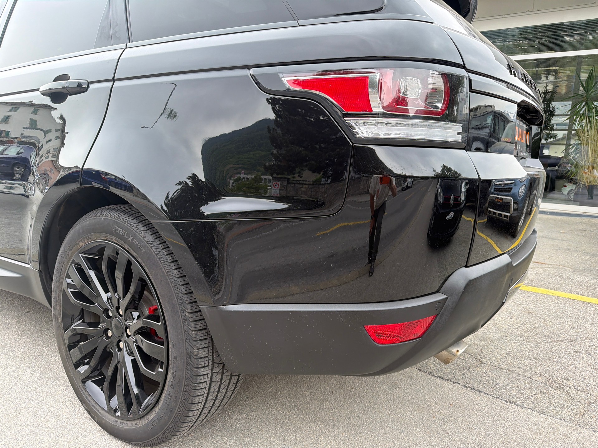 LAND ROVER Range Rover Sport 3.0 SDV6 HSE Automatic-image-9