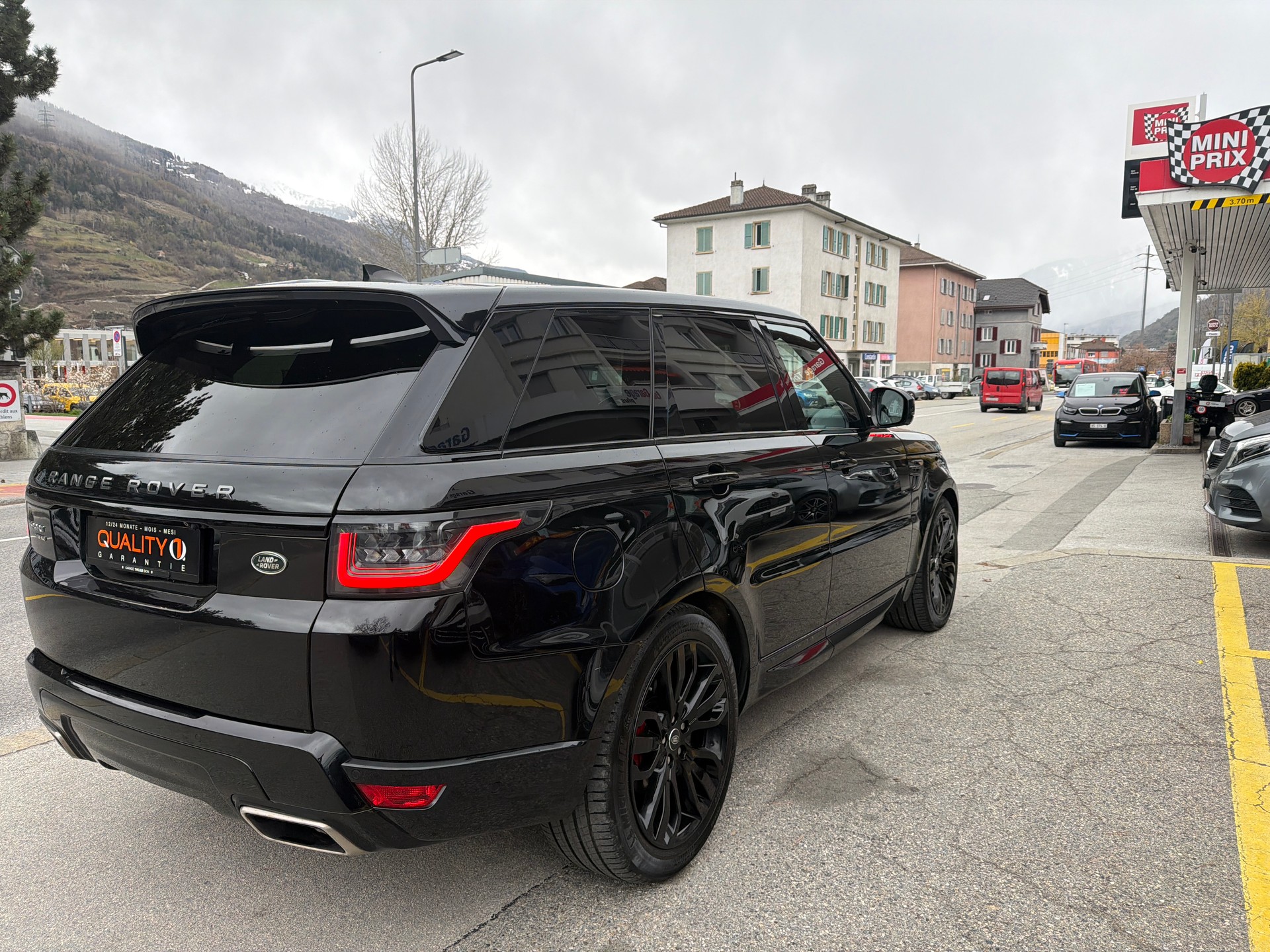 LAND ROVER Range Rover Sport 3.0 SDV6 HSE Automatic-image-4