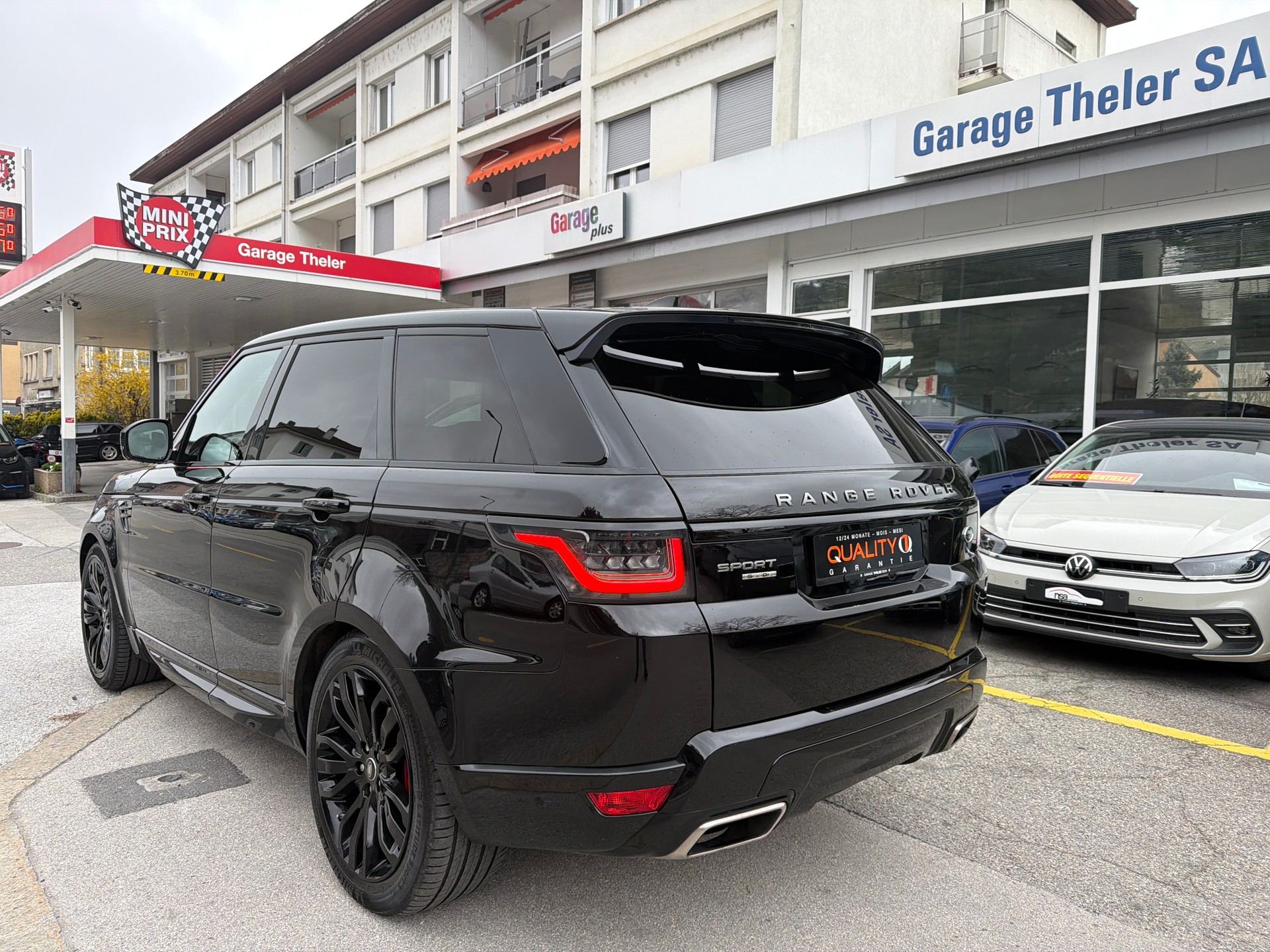 LAND ROVER Range Rover Sport 3.0 SDV6 HSE Automatic-image-2