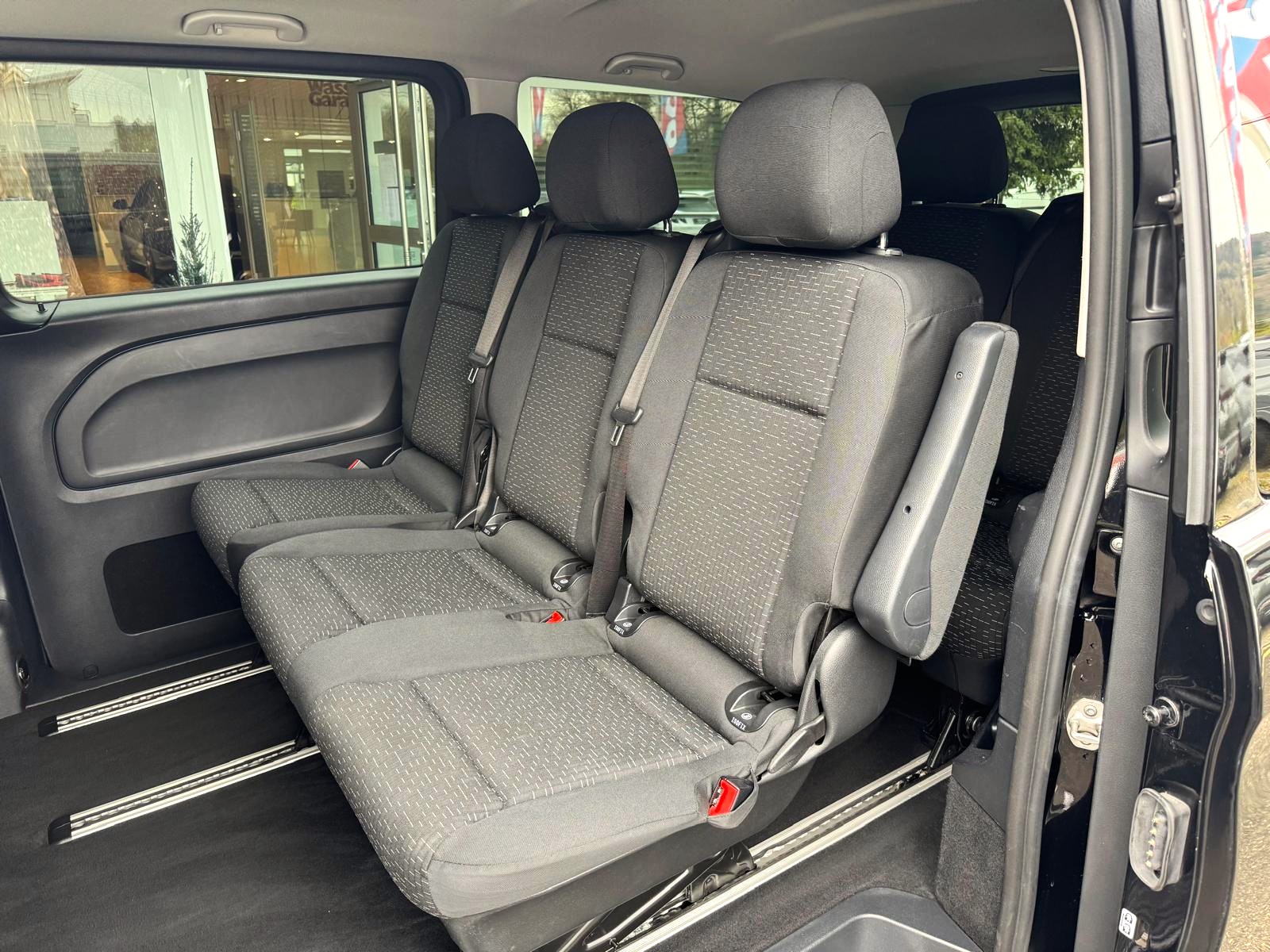 MERCEDES-BENZ Vito 116 CDI Lang Select Tourer 4Matic 9G-Tronic-image-15