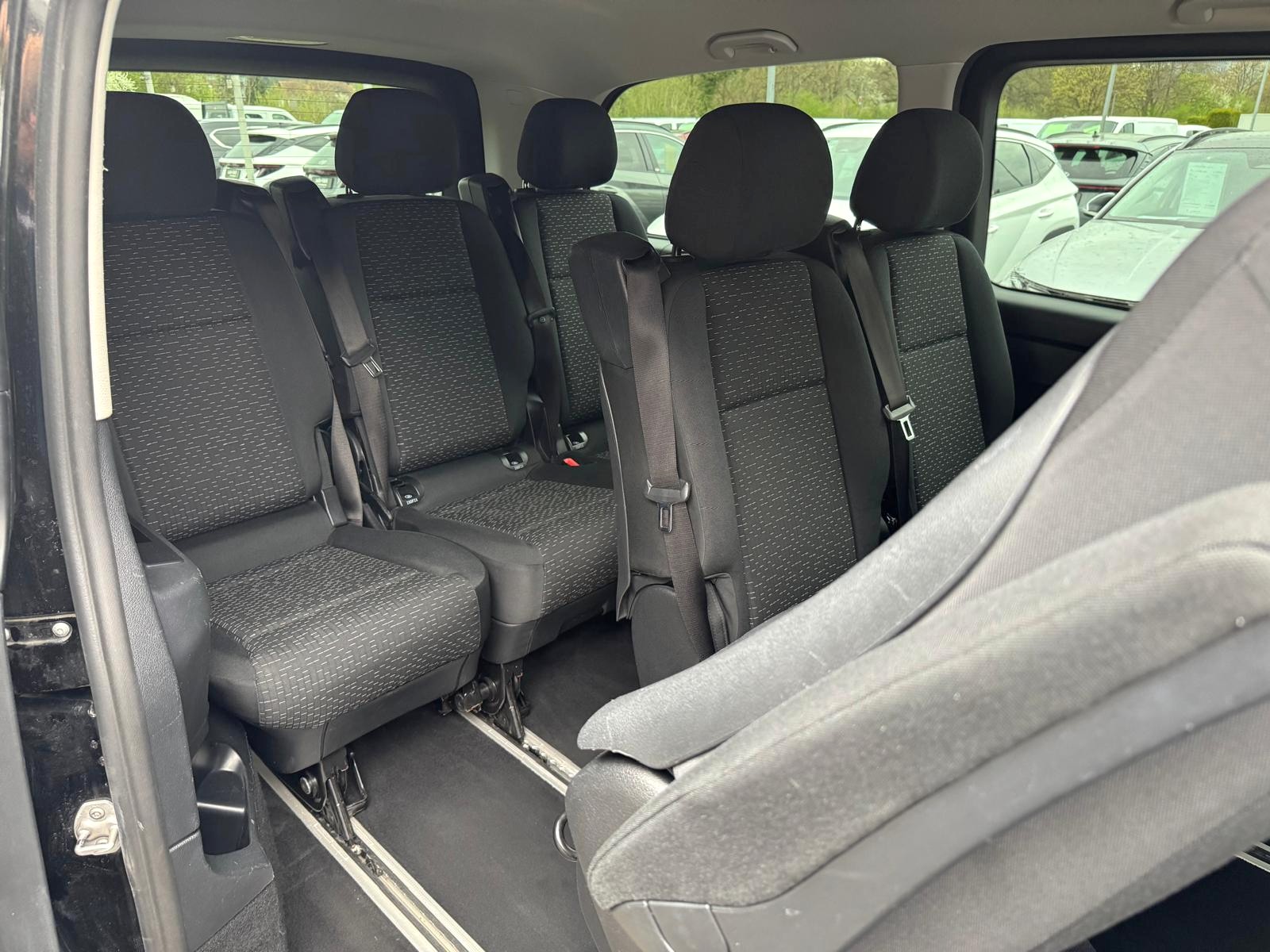 MERCEDES-BENZ Vito 116 CDI Lang Select Tourer 4Matic 9G-Tronic-image-9