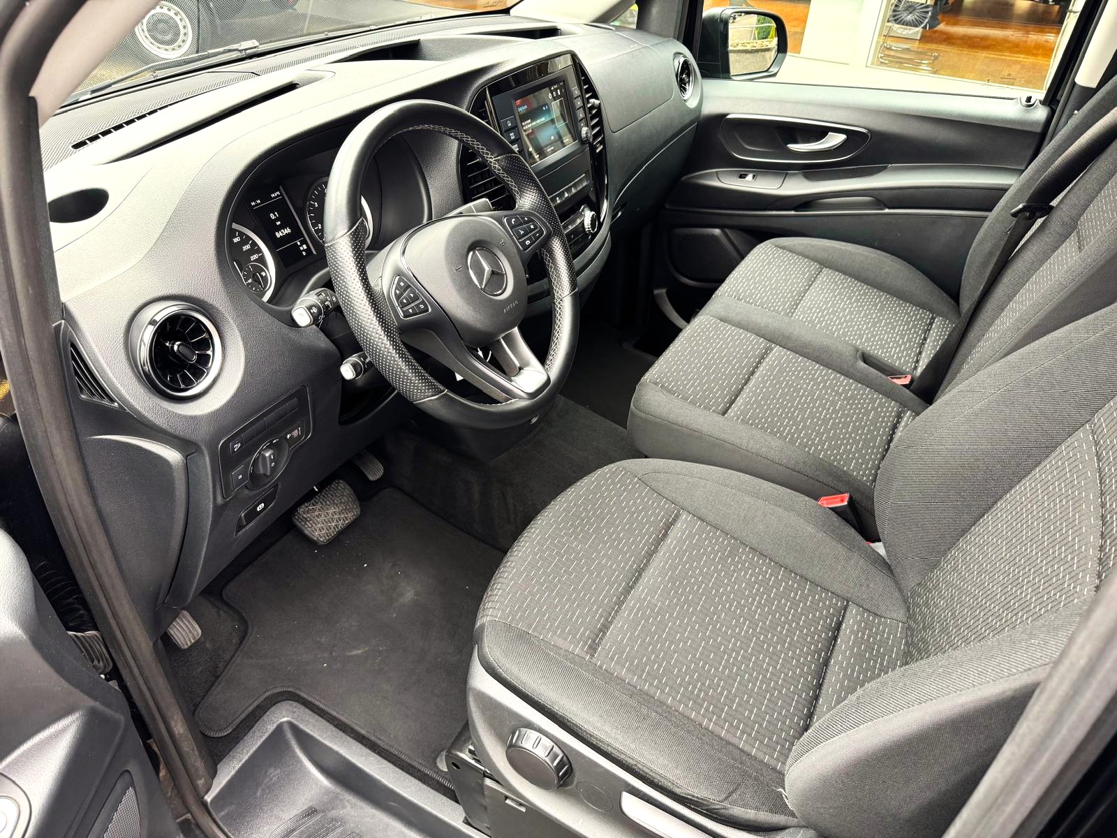 MERCEDES-BENZ Vito 116 CDI Lang Select Tourer 4Matic 9G-Tronic-showroom-element-1