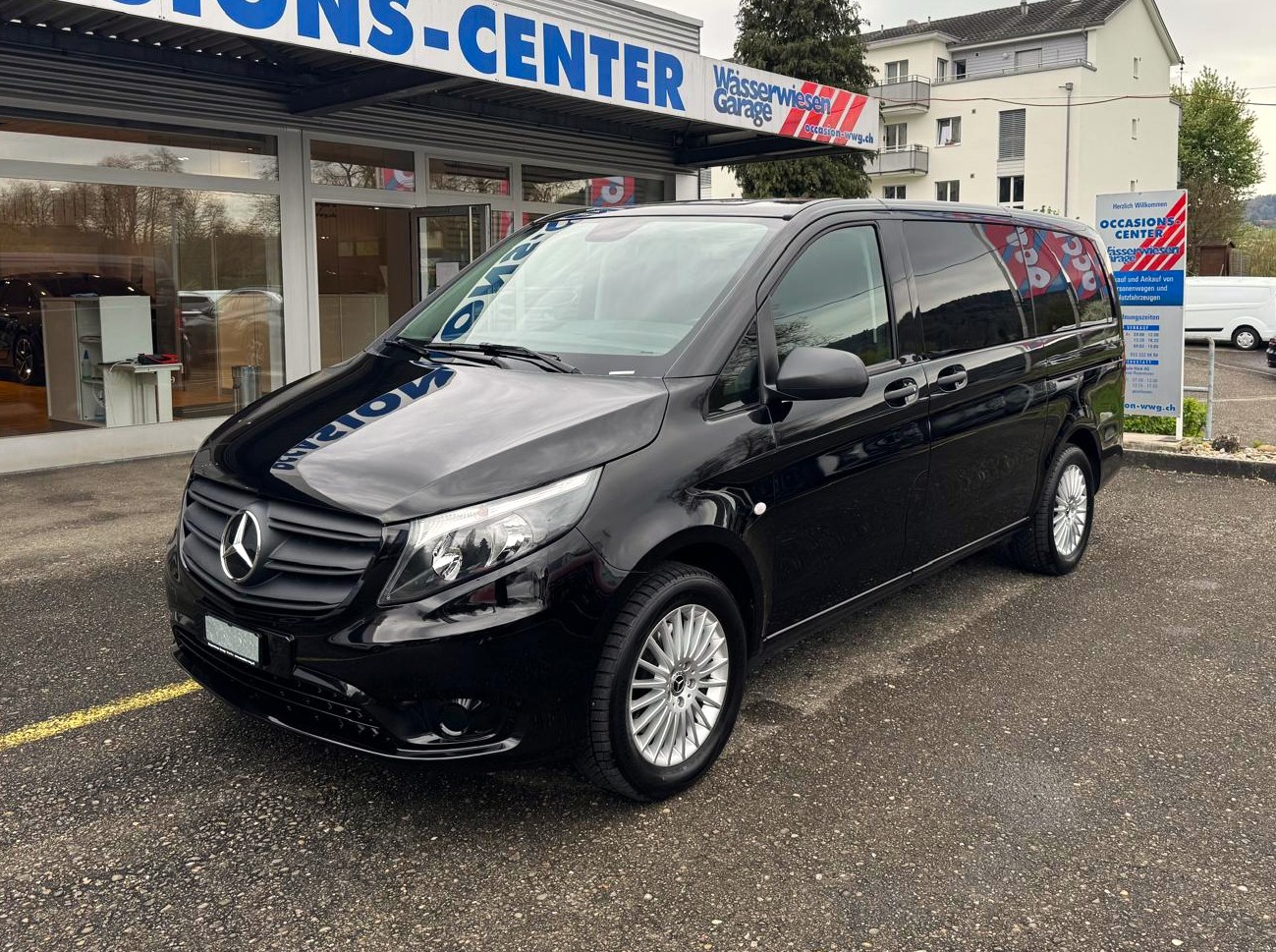 MERCEDES-BENZ Vito 116 CDI Lang Select Tourer 4Matic 9G-Tronic-image-12