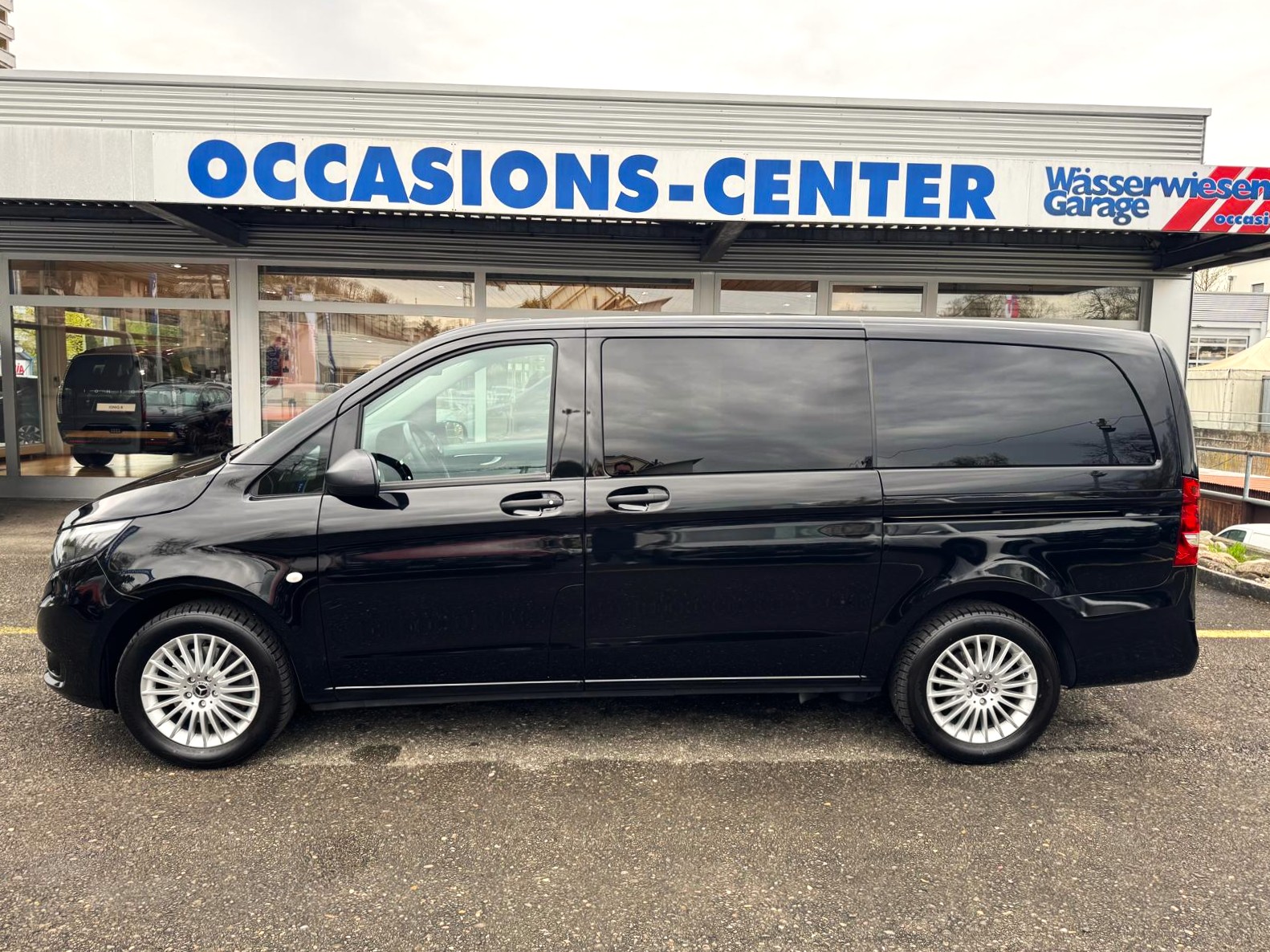 MERCEDES-BENZ Vito 116 CDI Lang Select Tourer 4Matic 9G-Tronic-image-13