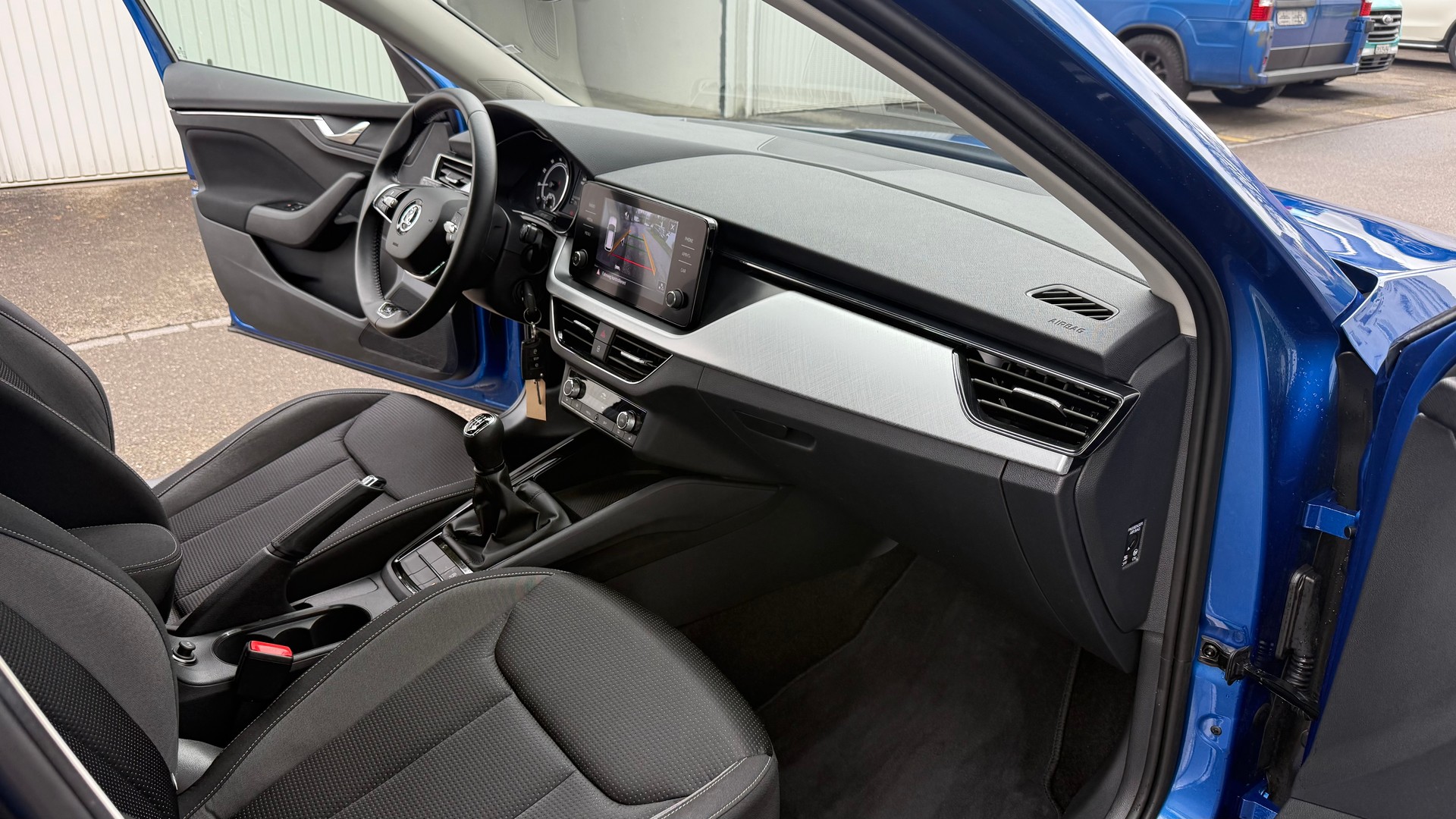 SKODA Kamiq 1.0 TSI Ambition-image-13