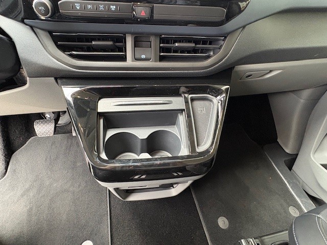 FORD Tourneo Bus 320 L2H1 Active Automat 4x4-image-18