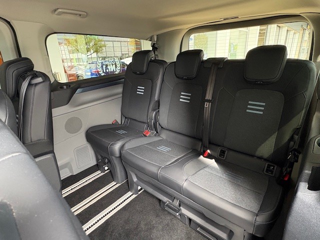 FORD Tourneo Bus 320 L2H1 Active Automat 4x4-image-10