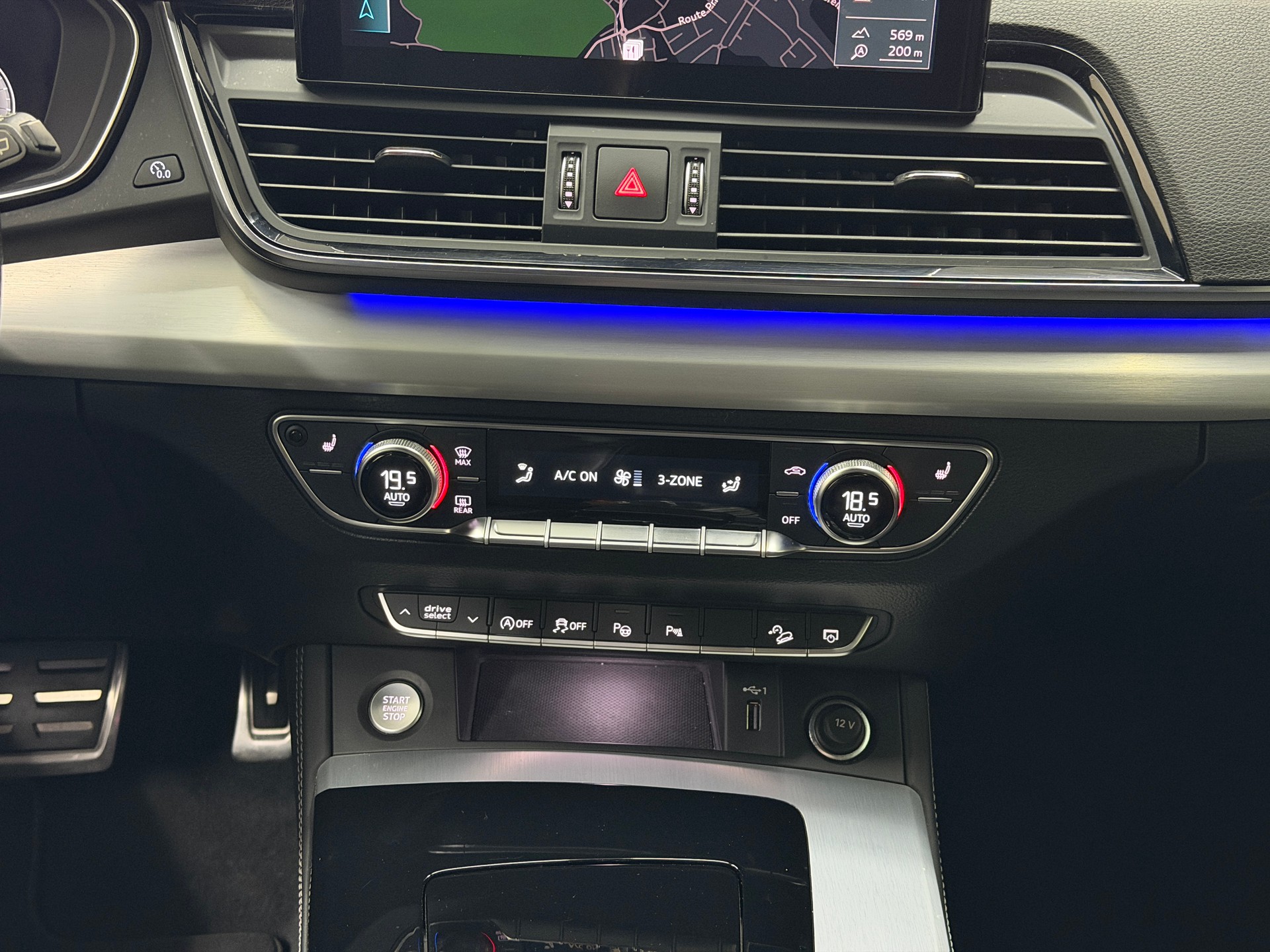 AUDI Q5 Sportback 40 TDI Blackedition quattro S-tronic-image-11