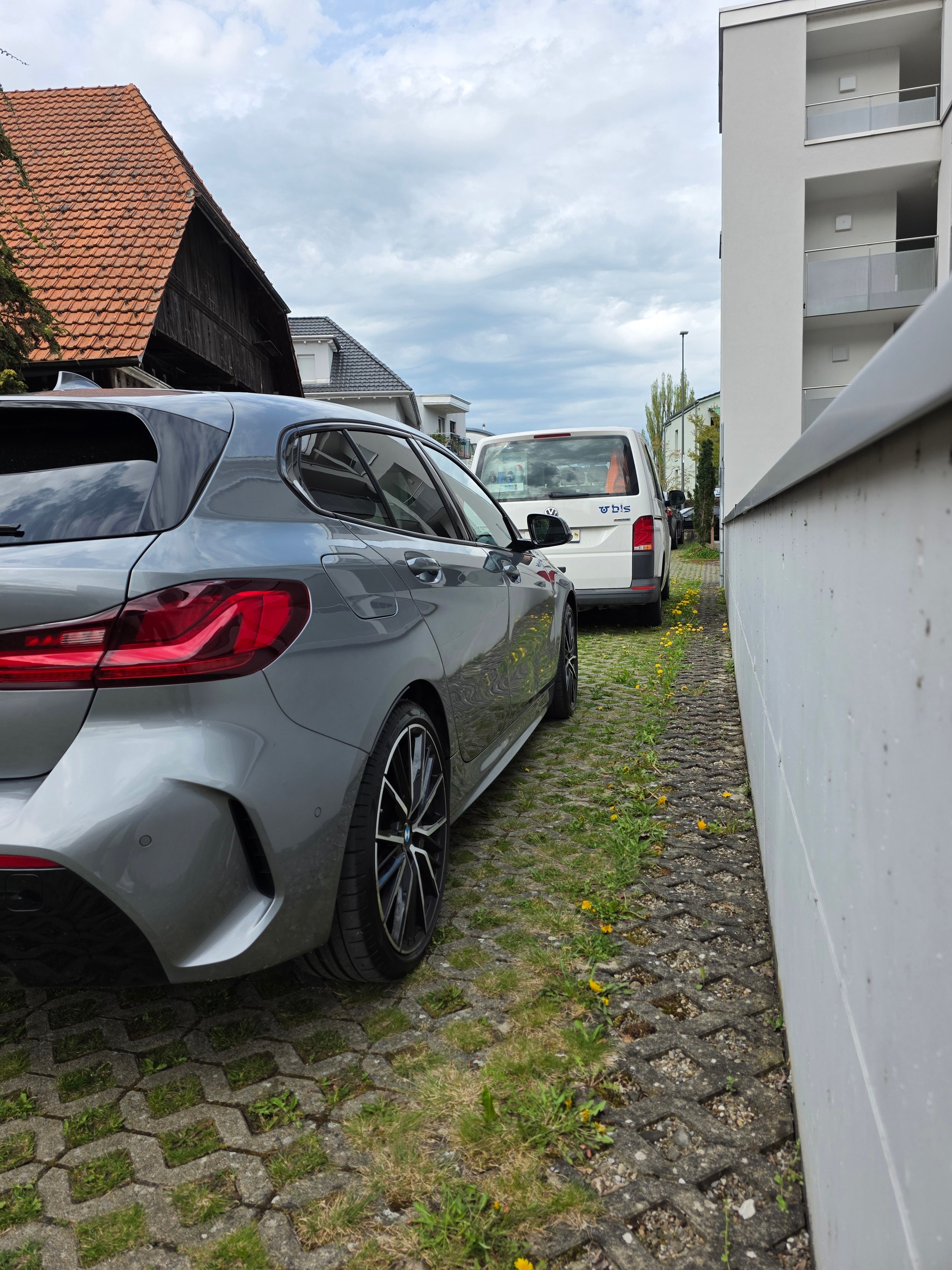 BMW 116d Steptronic Pure M Sport-image-2