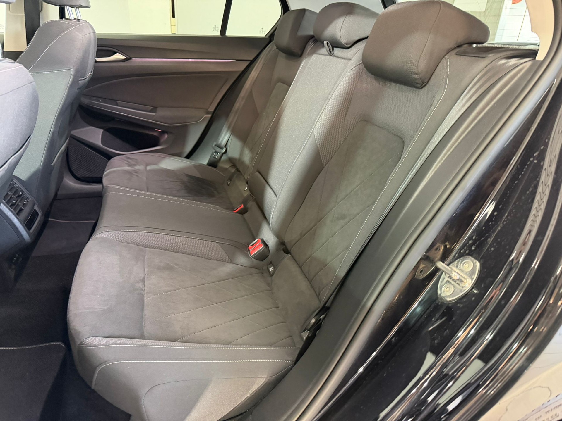 VW Golf 2.0 TSI Style DSG-image-9
