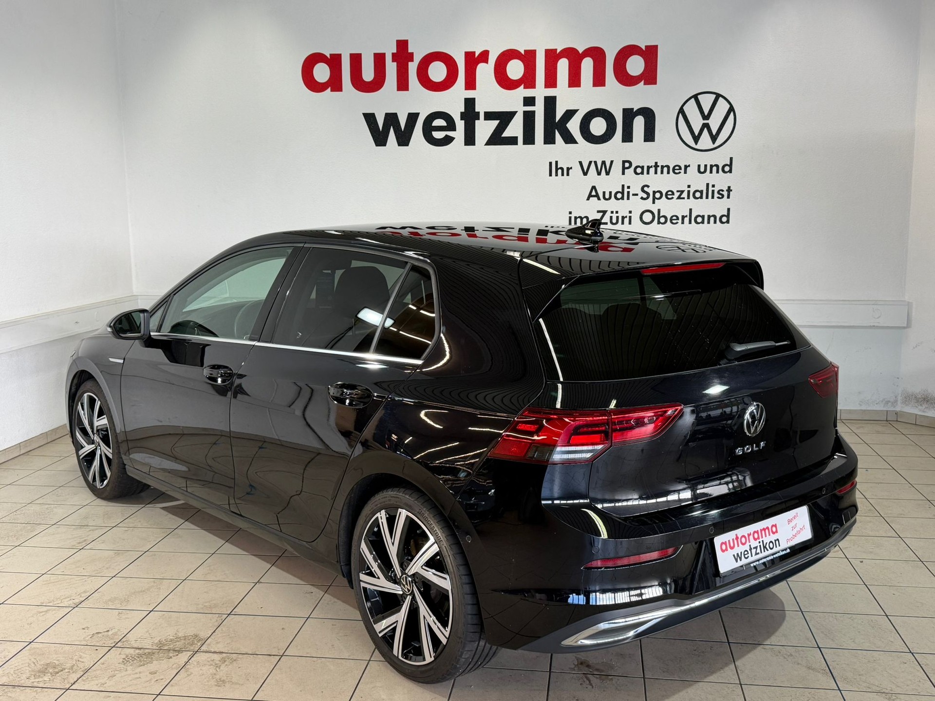 VW Golf 2.0 TSI Style DSG-image-2