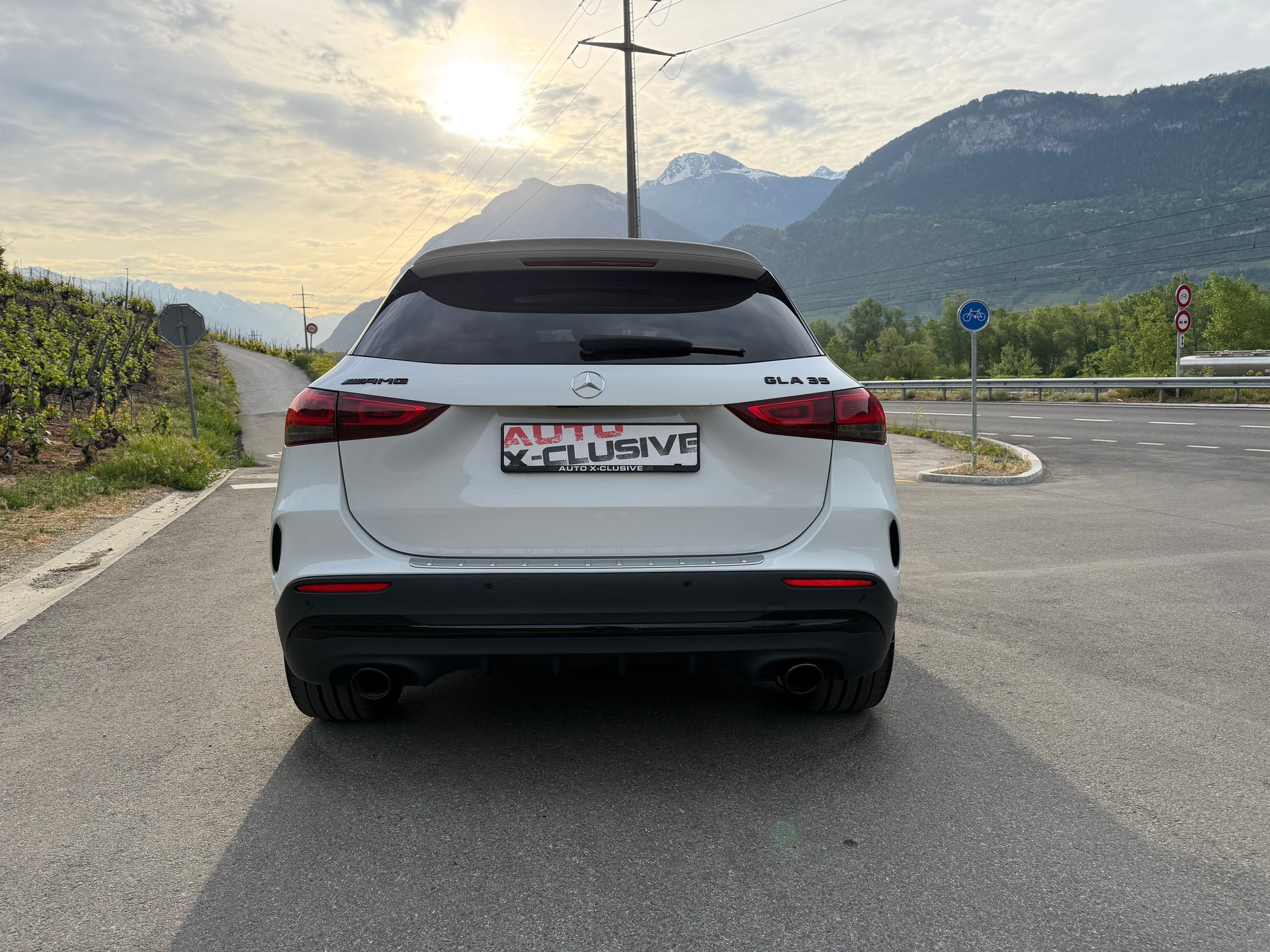 MERCEDES-BENZ GLA 35 AMG 4Matic 8G-Speedshift DCT-image-5