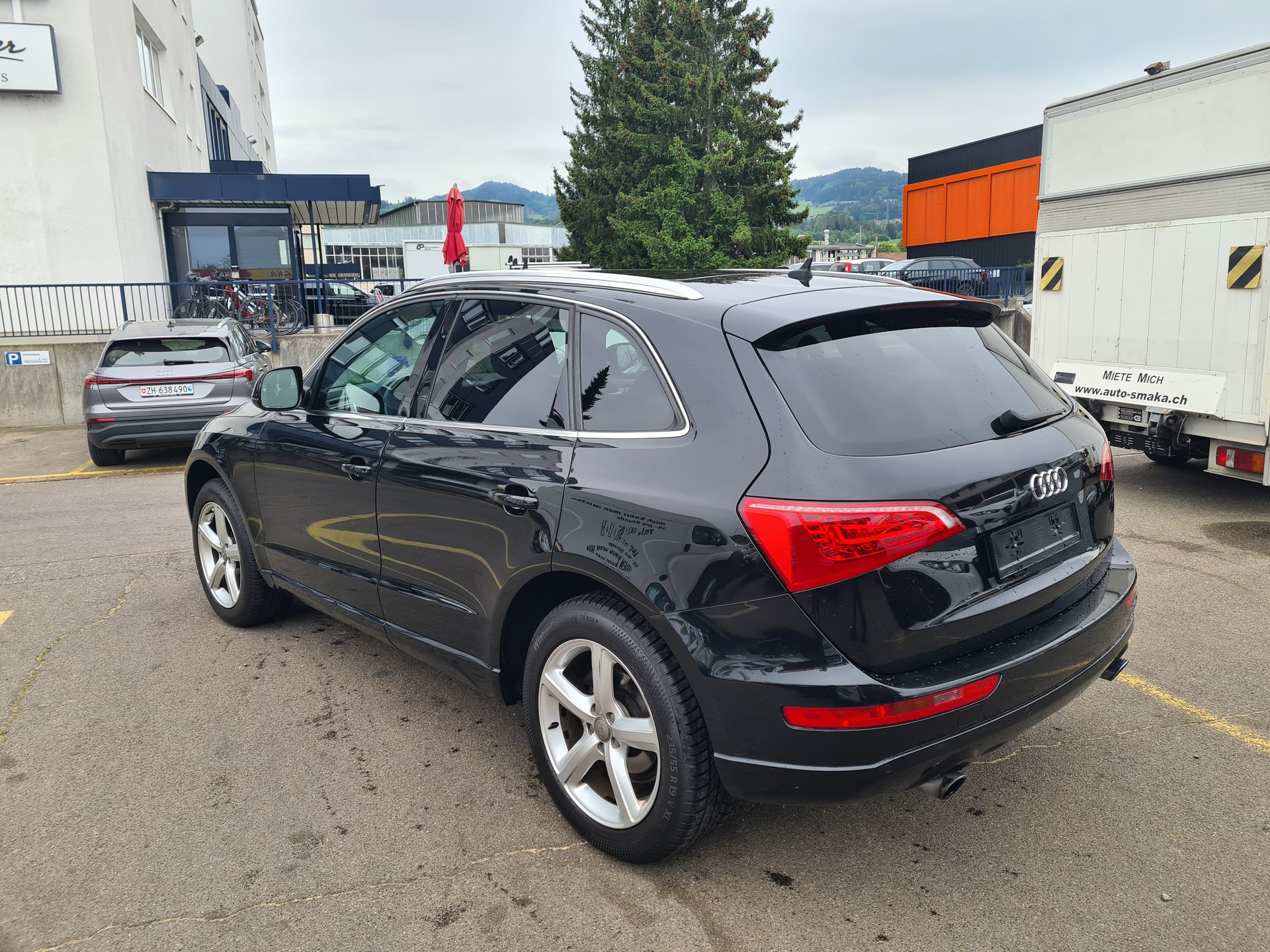 AUDI Q5 2.0 TFSI quattro S-tronic-image-4