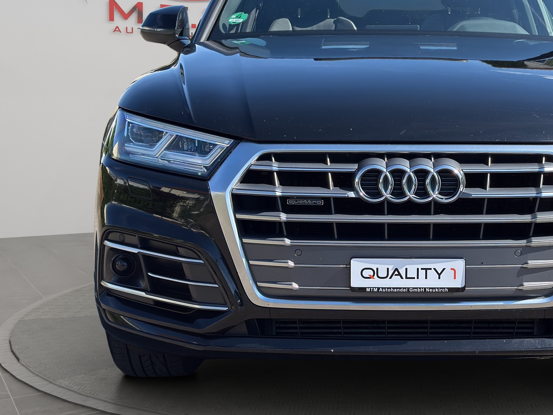 AUDI Q5 3.0 TDI quattro tiptronic-showroom-element-3