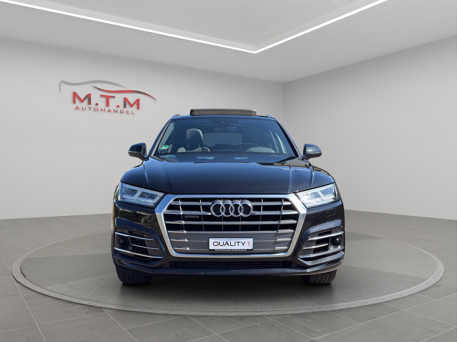 AUDI Q5 3.0 TDI quattro tiptronic-showroom-element-2