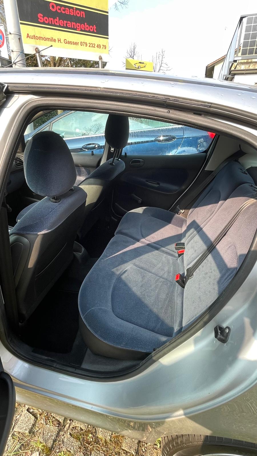 FORD Mondeo 2.0 EcoBoost SCTi TitaniumS PowerShift-image-10