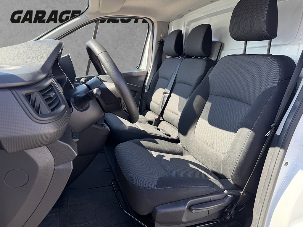 RENAULT Trafic fourg. 2.8 t L1 H1 2.0 dCi Blue 110 Advance-image-8