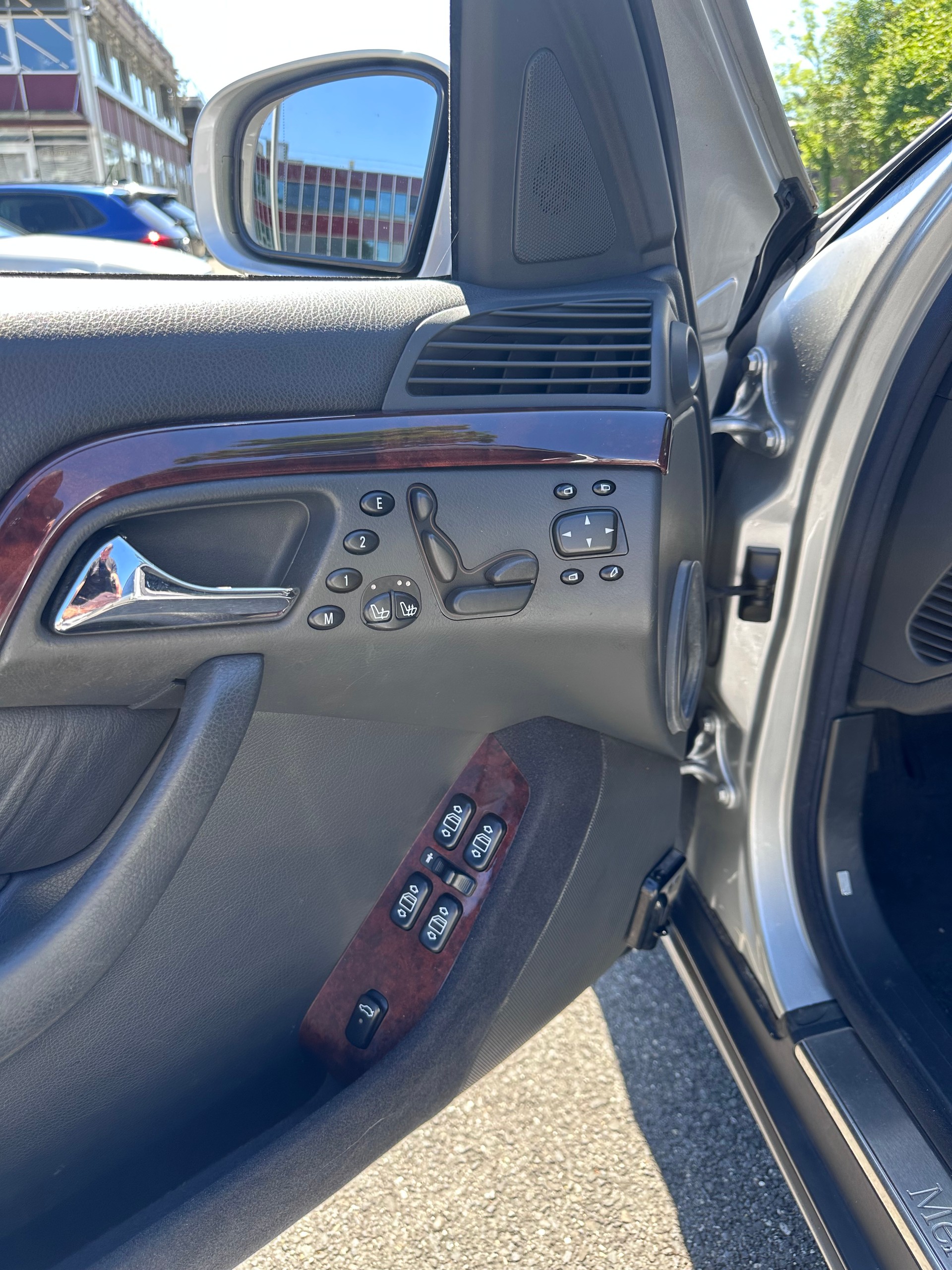 MERCEDES-BENZ S 430 L-image-11
