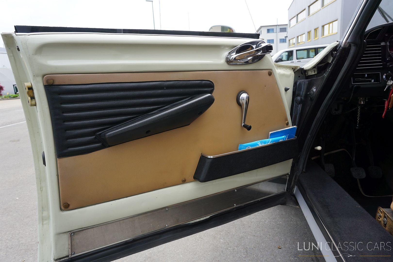 CITROEN D Super 5-image-18