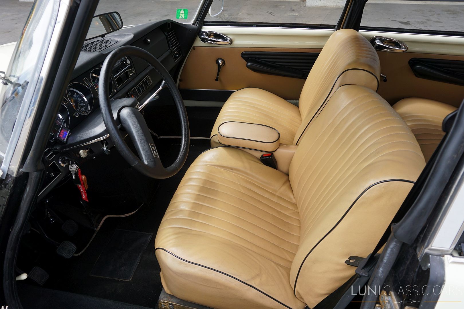 CITROEN D Super 5-image-24
