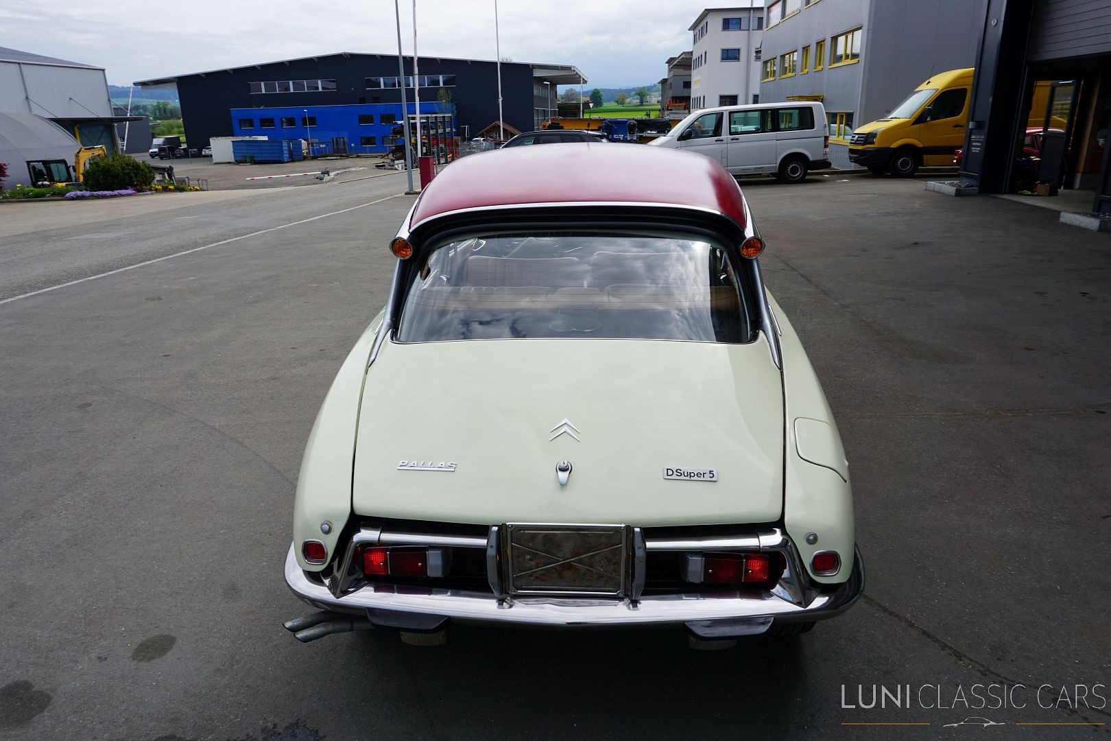 CITROEN D Super 5-image-5