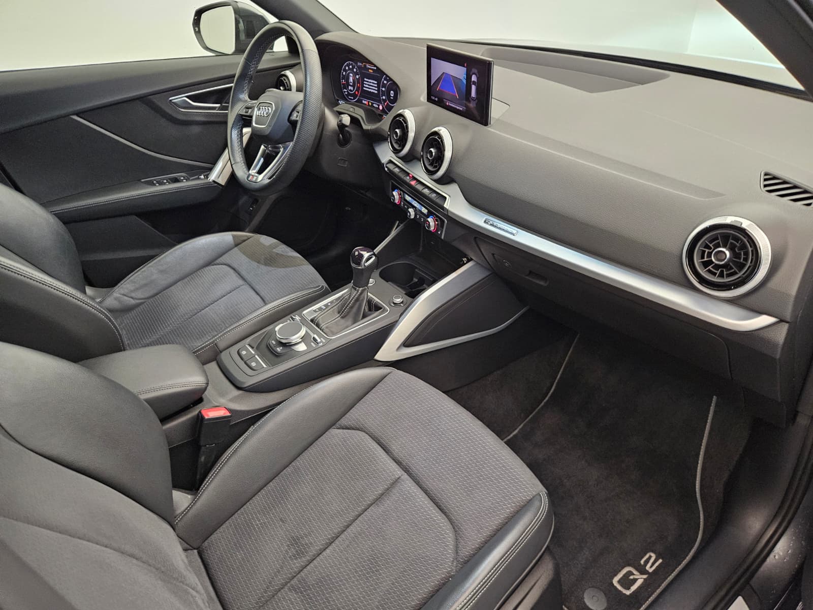 AUDI Q2 40 TFSI S line Attraction quattro S-tronic-image-11